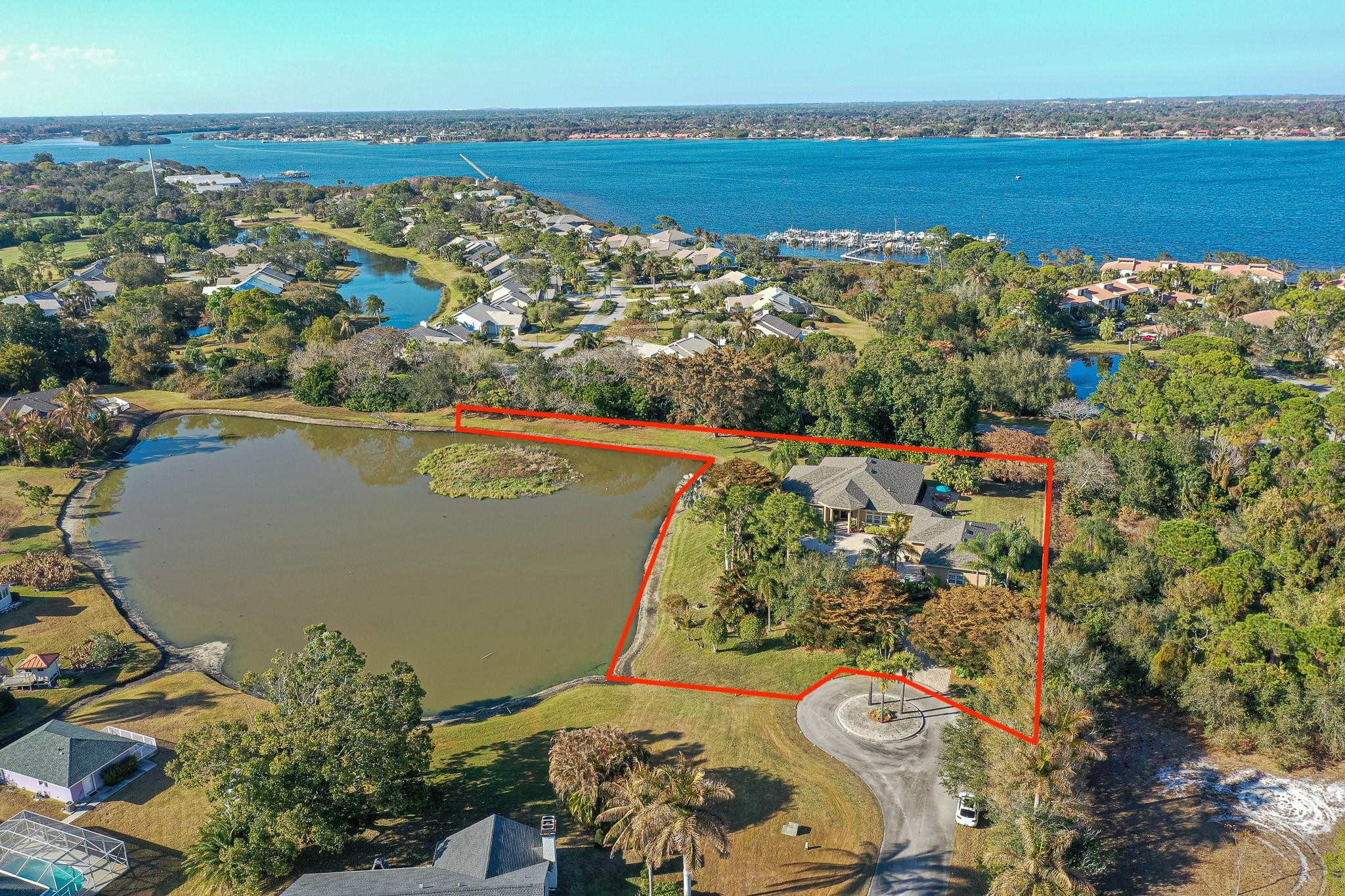 2490 NW Lakeridge Drive