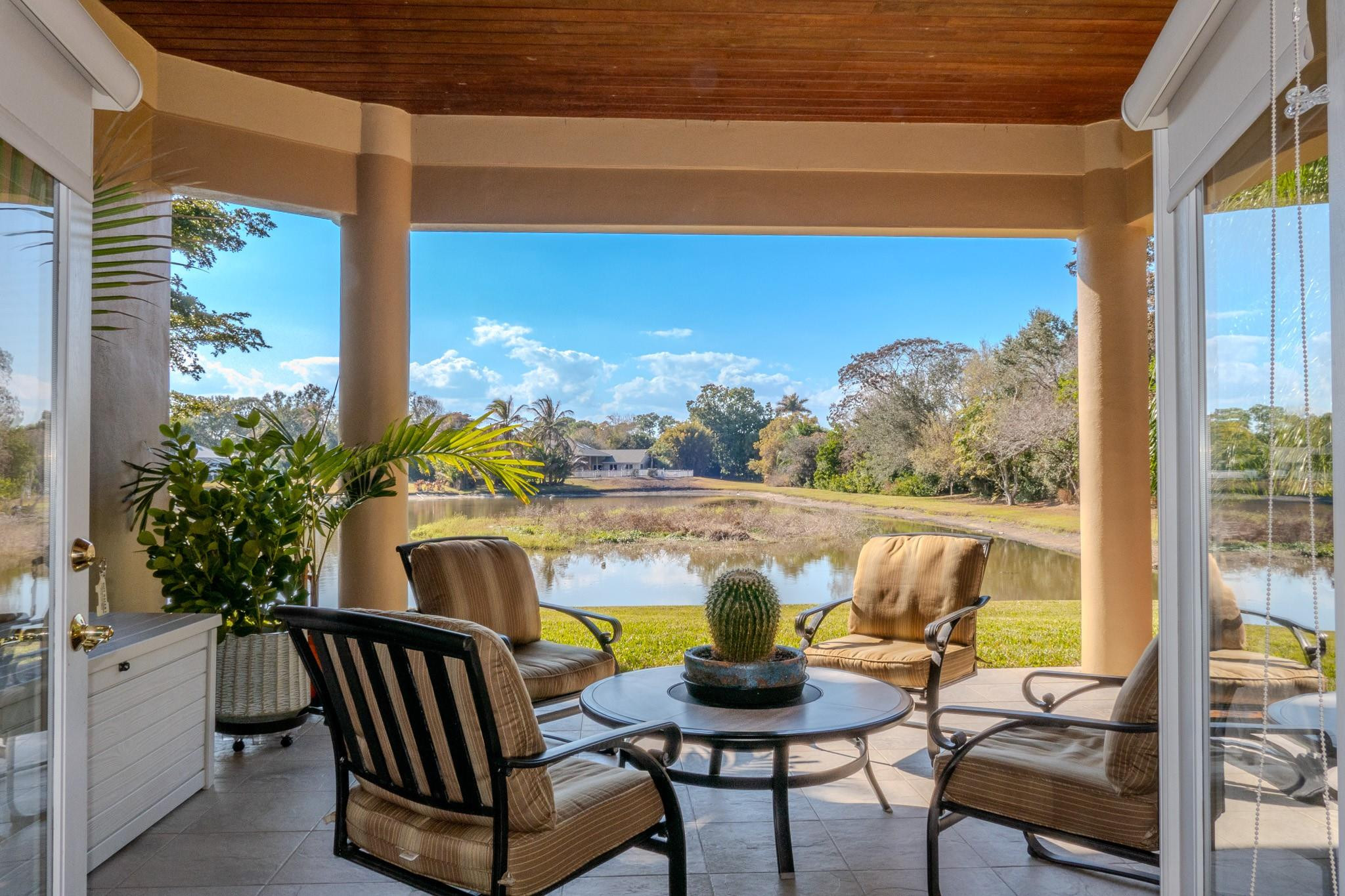 LAKERIDGE - Residential