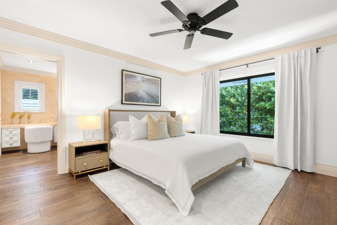 ESPLANADE ESTATES - Residential Lease