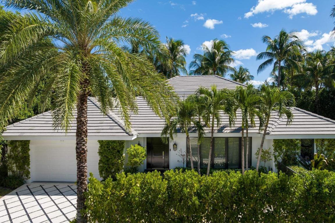 ESPLANADE ESTATES - Residential Lease