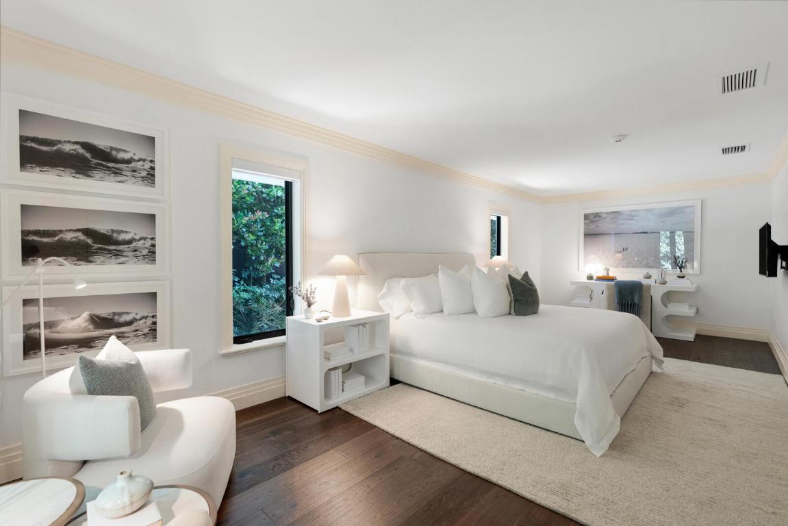 ESPLANADE ESTATES - Residential Lease