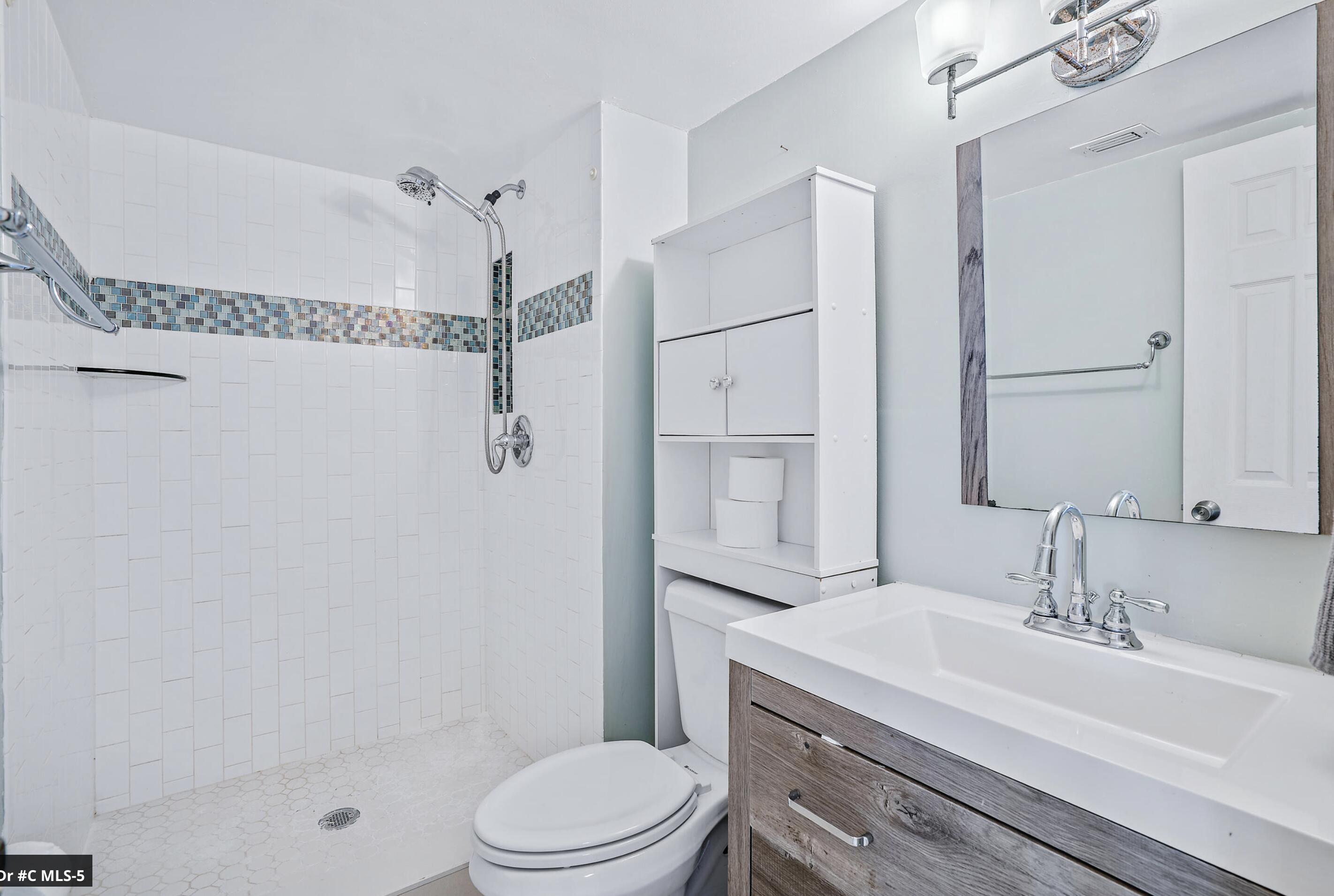 CHASEWOOD OF JUPITER CONDO - Residential Lease