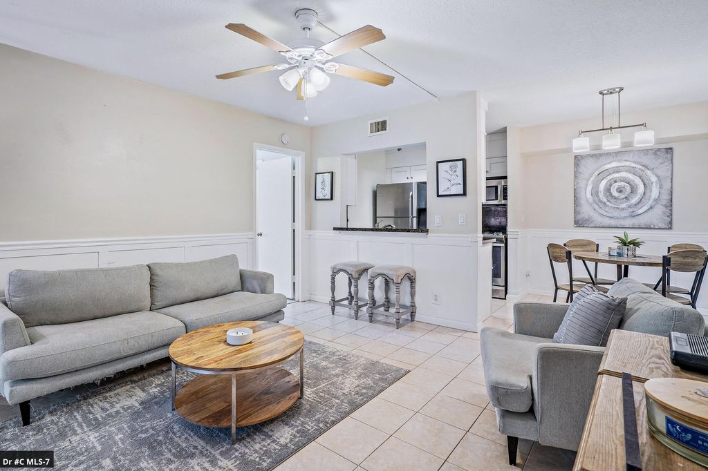 Photo of 6328 Chasewood Drive, Jupiter, FL 33458 (MLS # B26034711)