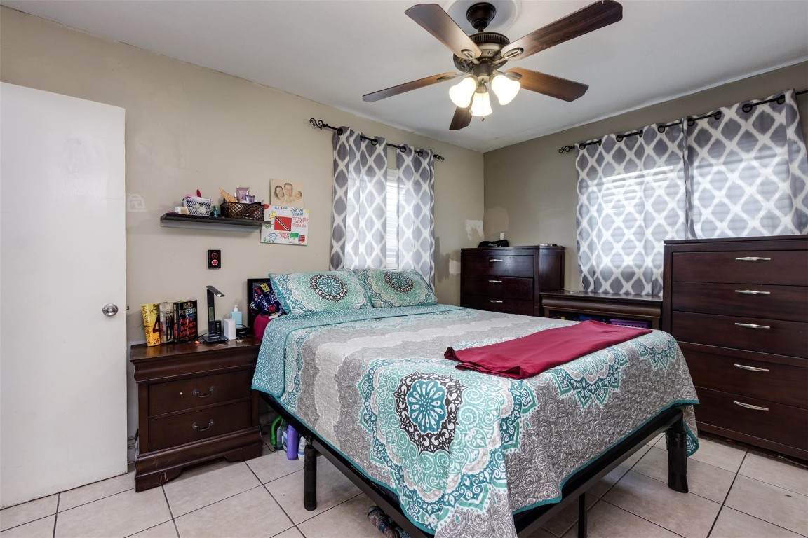 Broadview Country Club Es - Residential