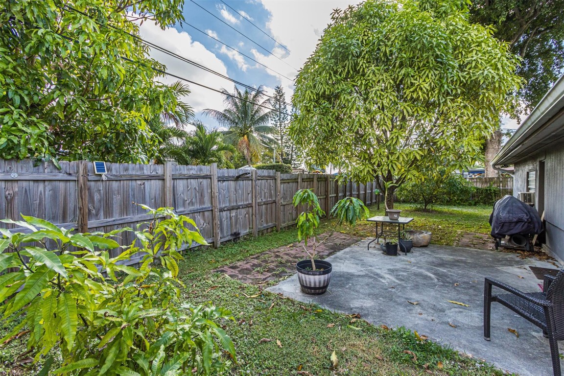 Broadview Country Club Es - Residential