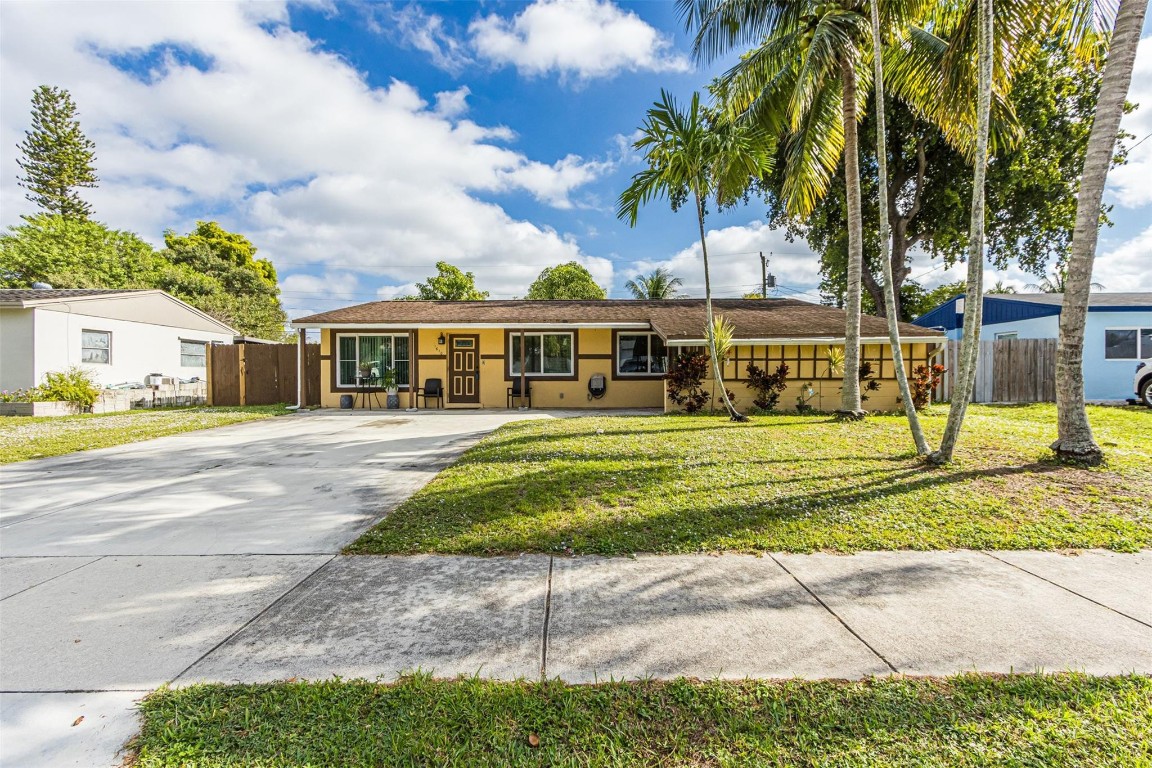 Broadview Country Club Es - Residential