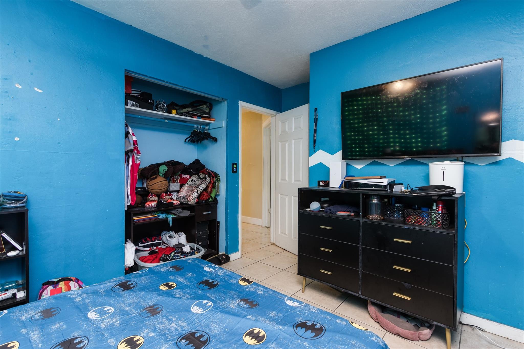 Broadview Country Club Es - Residential