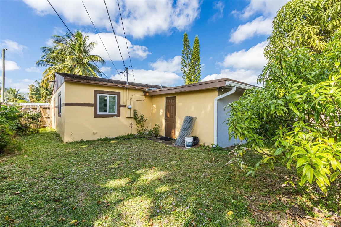 Broadview Country Club Es - Residential