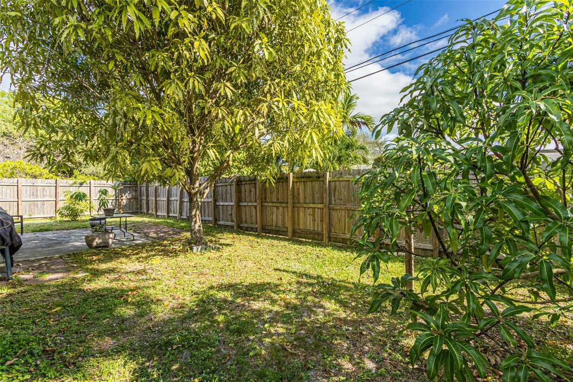 Broadview Country Club Es - Residential