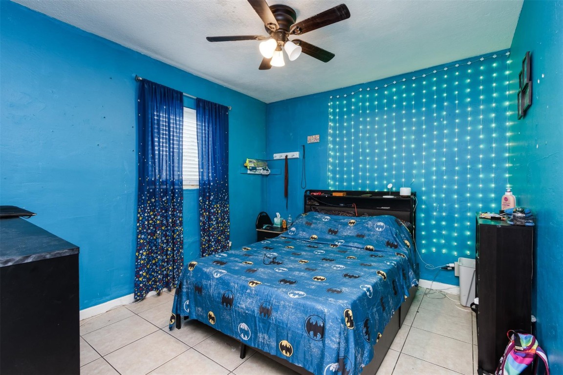 Broadview Country Club Es - Residential