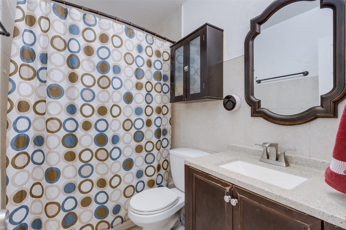 Broadview Country Club Es - Residential