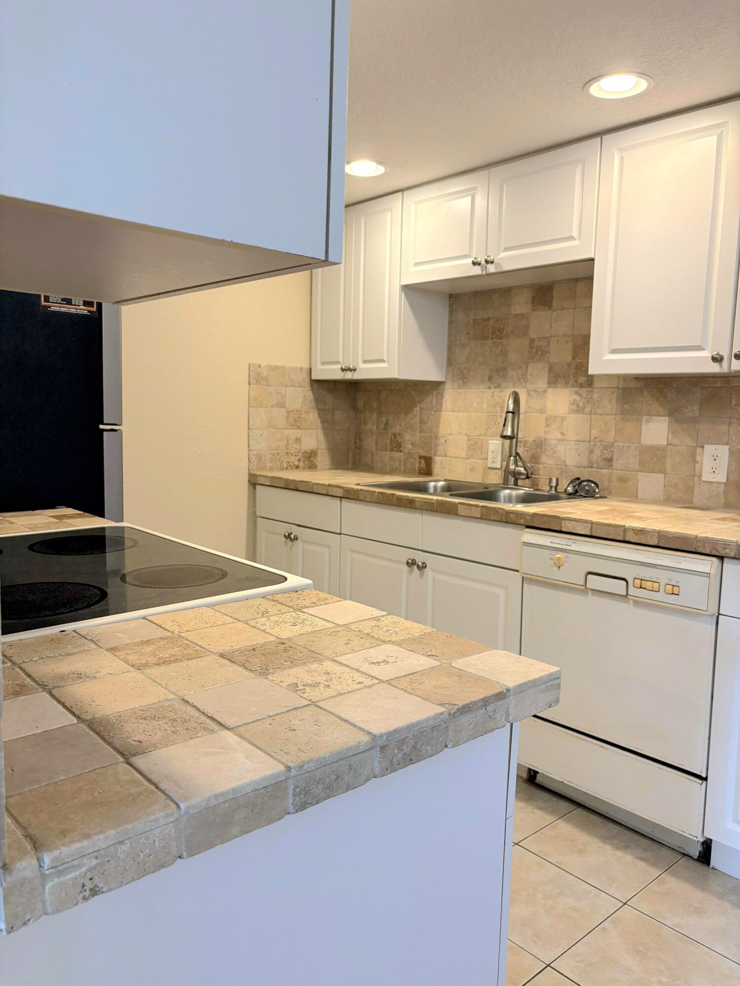 ANTIGUA VILLAGE II A CONDO - Residential