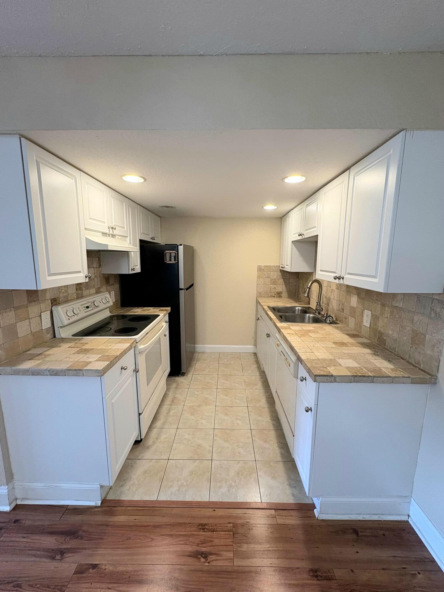 ANTIGUA VILLAGE II A CONDO - Residential