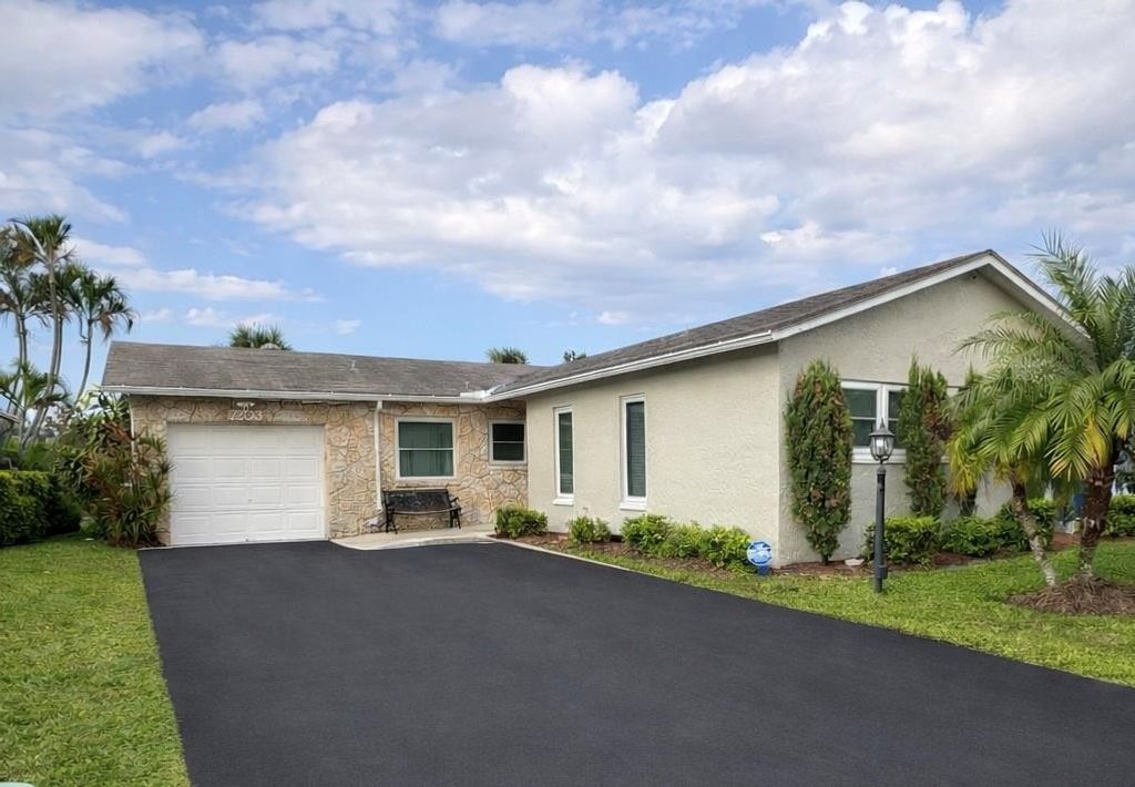 Photo of 7203 Pine Manor Drive, Lake Worth, FL 33467 (MLS # F10554585)