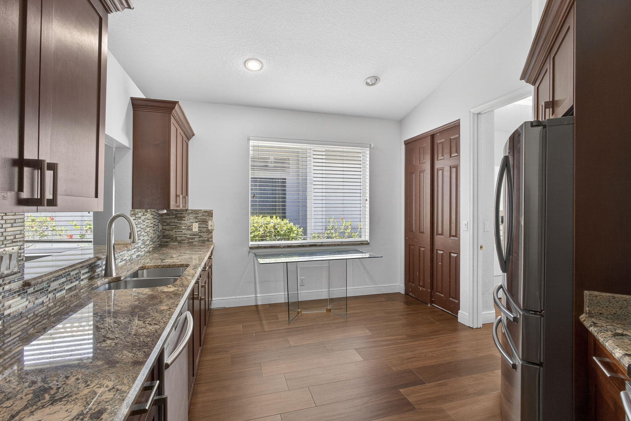 BAYWINDS/PELICAN - Residential