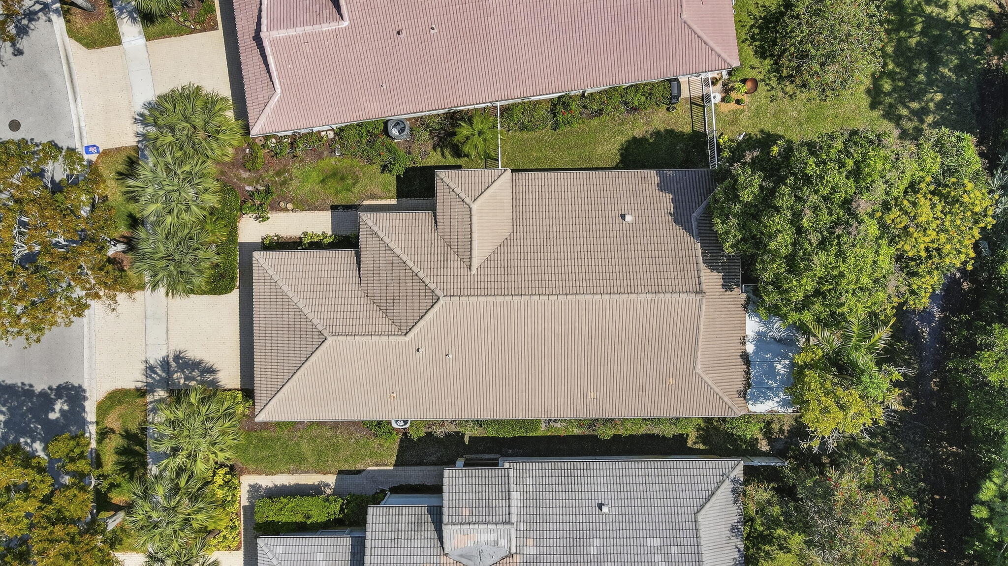 BAYWINDS/PELICAN - Residential