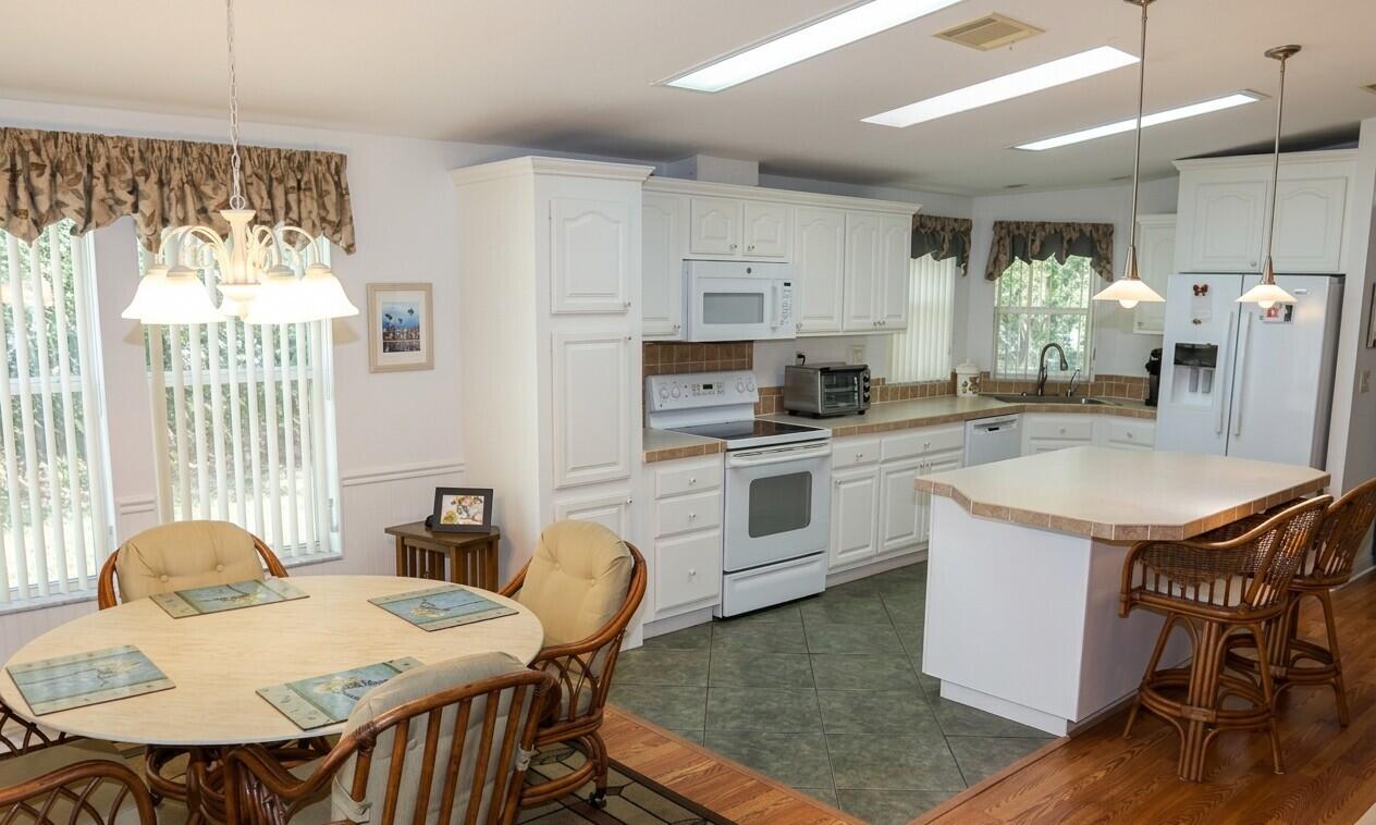 EAGLE'S RETREAT AT SAVANNA CLUB PHASE 2 - Residential