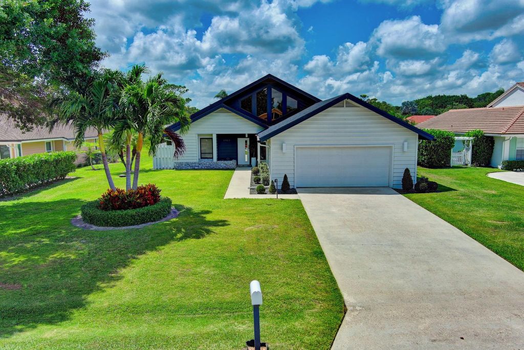 Photo of 6463 Brandon Street, West Palm Beach, FL 33418 (MLS # F10435304)