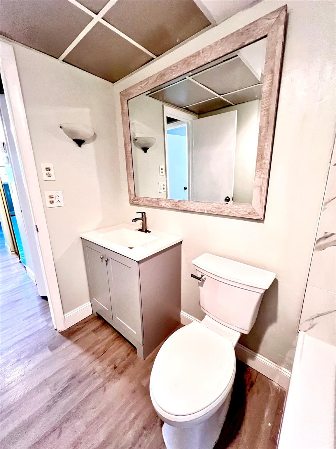 OMEGA CONDO NO 2 - Residential