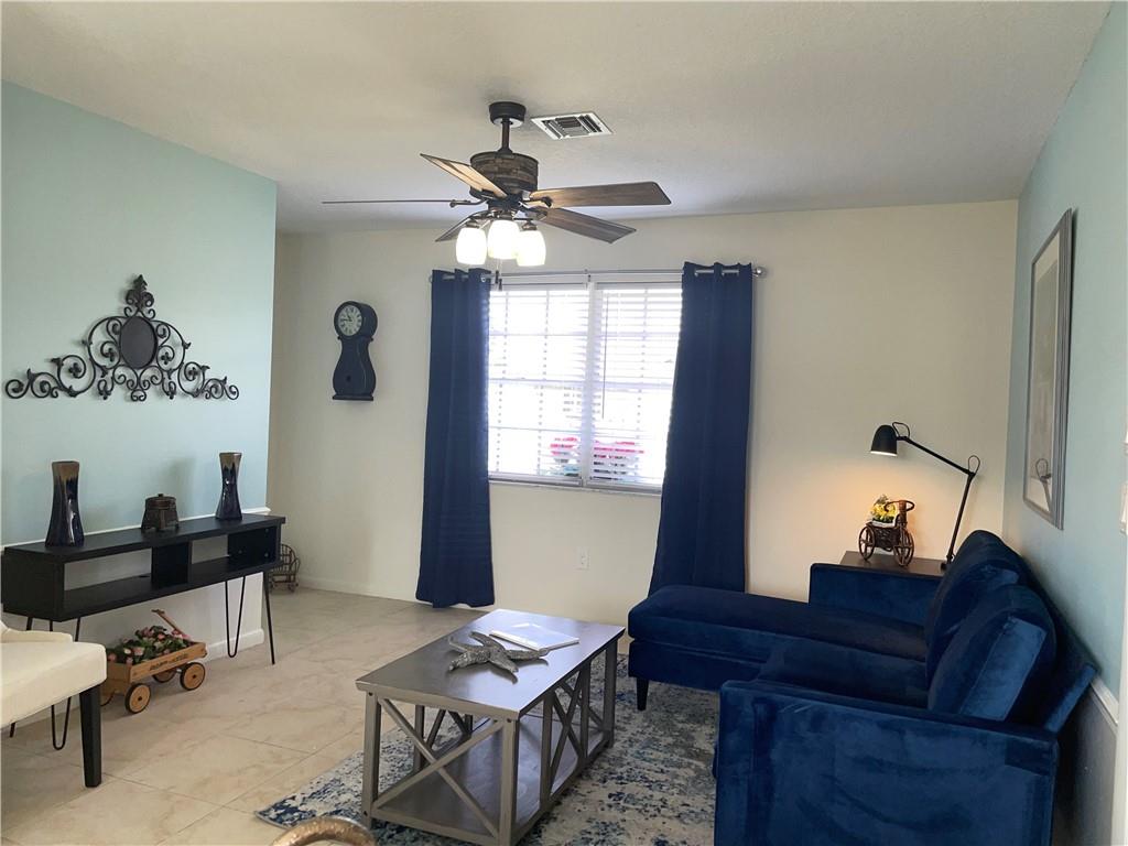 PORT ST LUCIE SECTION 24 - Residential
