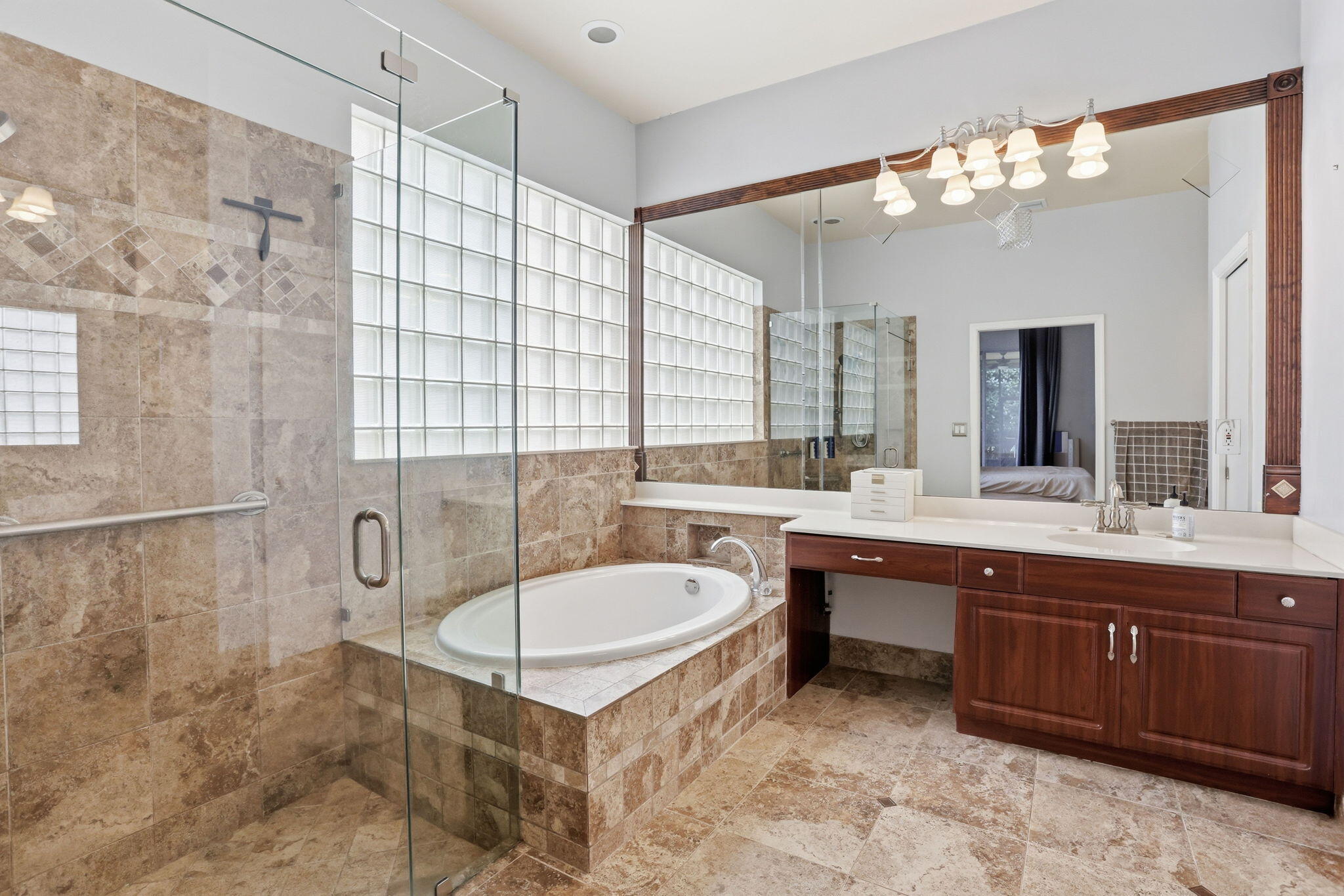 LAKE CHARLESTON - Residential