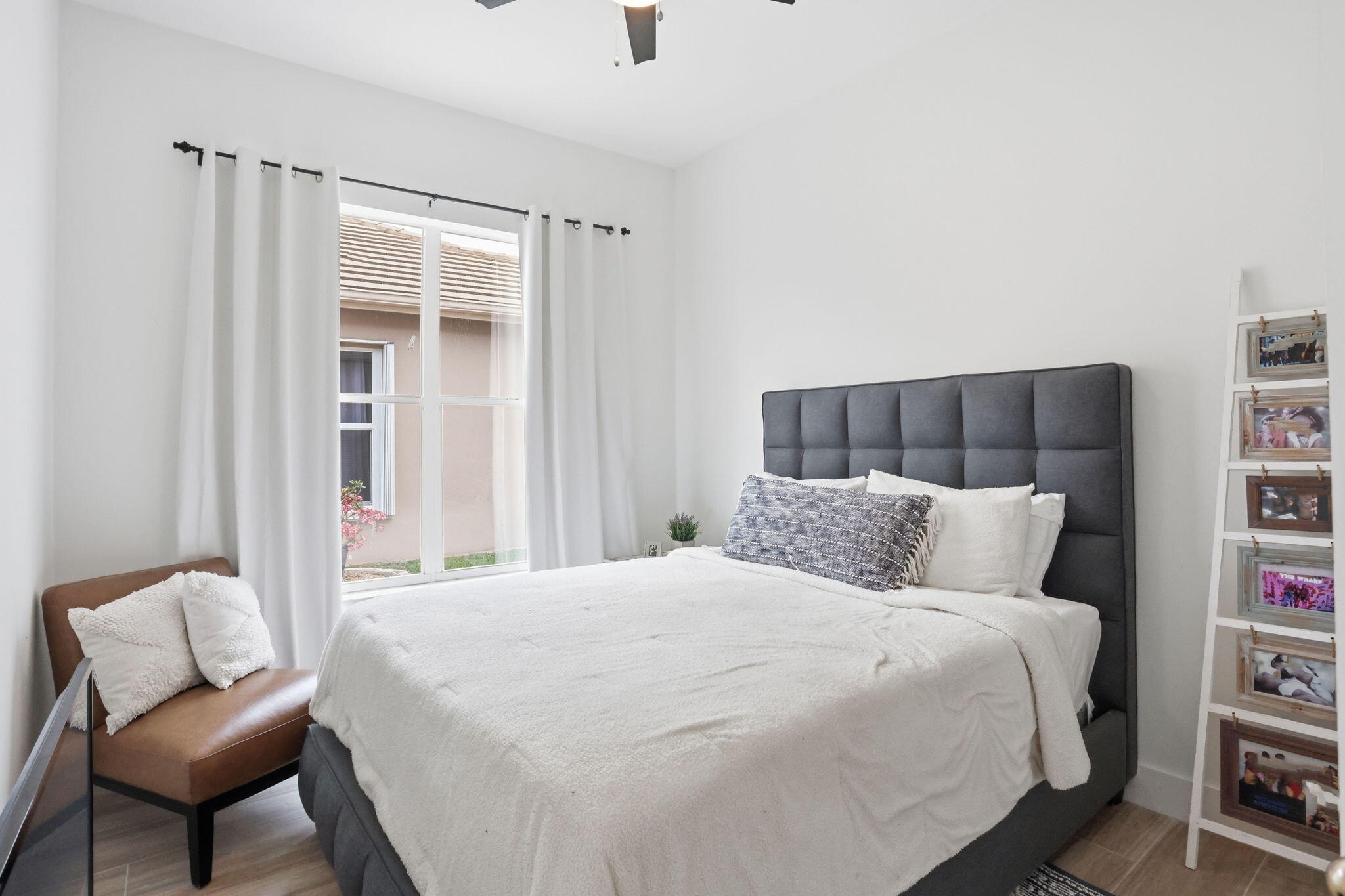 LAKE CHARLESTON - Residential