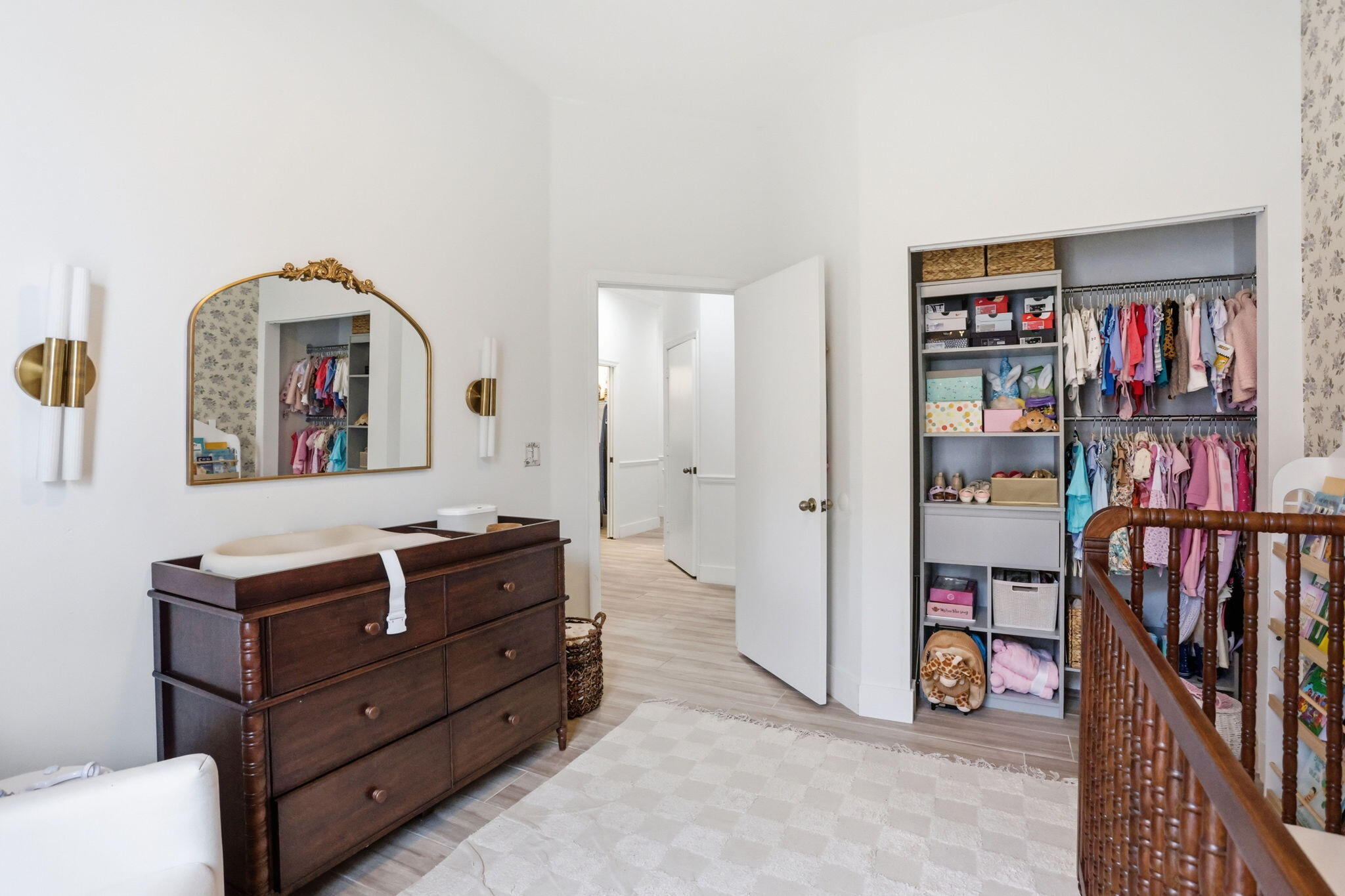 LAKE CHARLESTON - Residential