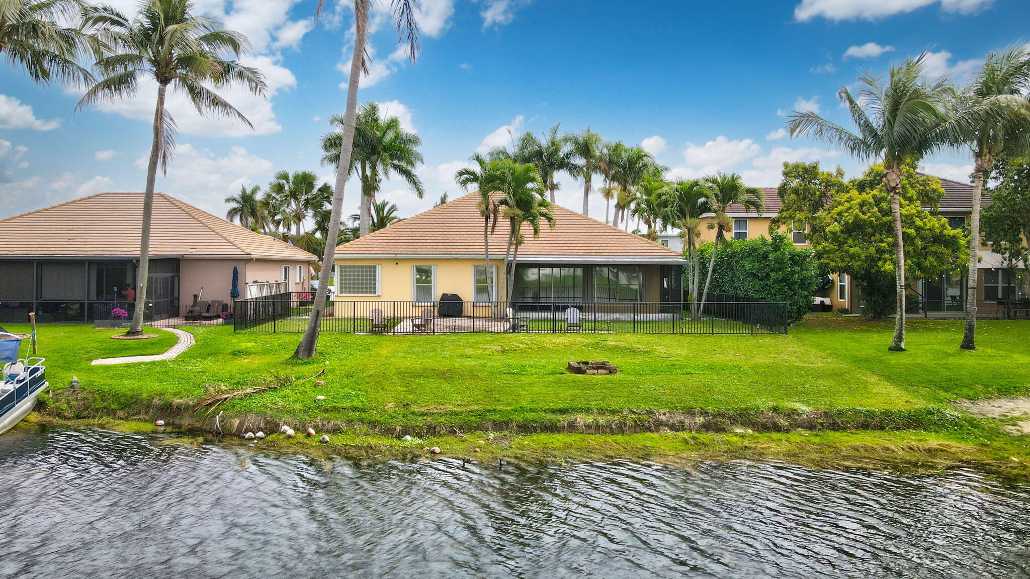 LAKE CHARLESTON - Residential