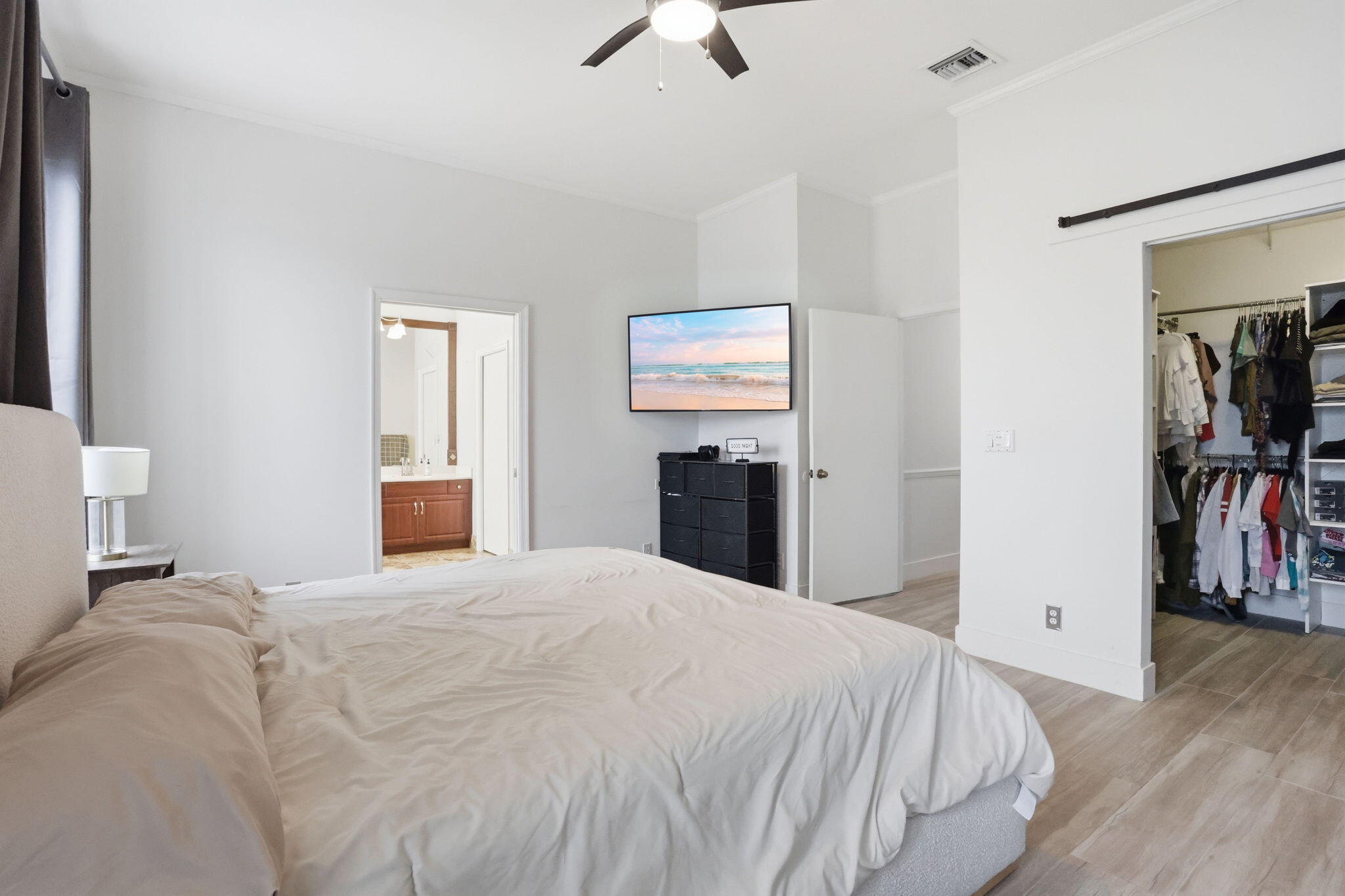 LAKE CHARLESTON - Residential