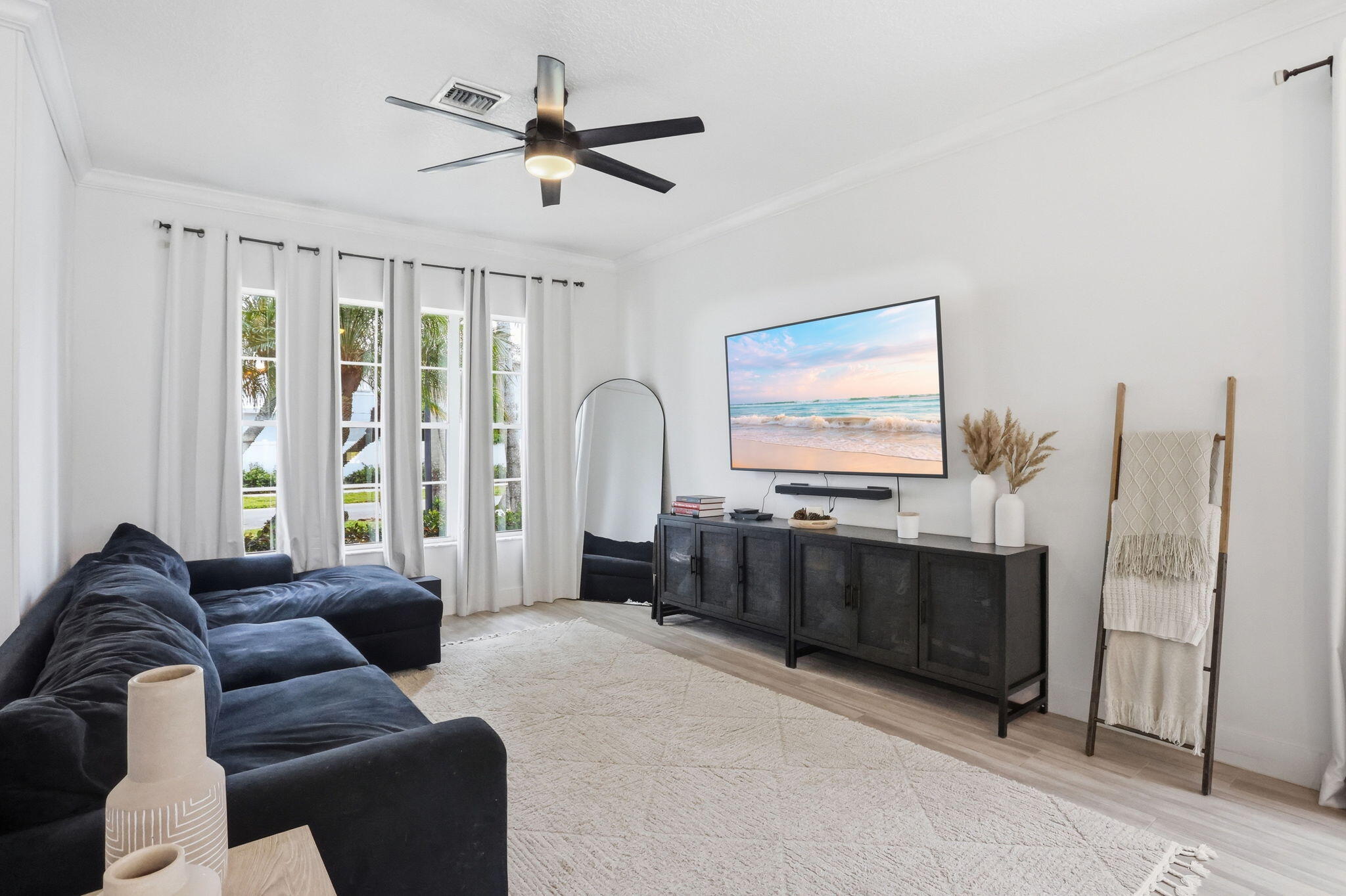 LAKE CHARLESTON - Residential