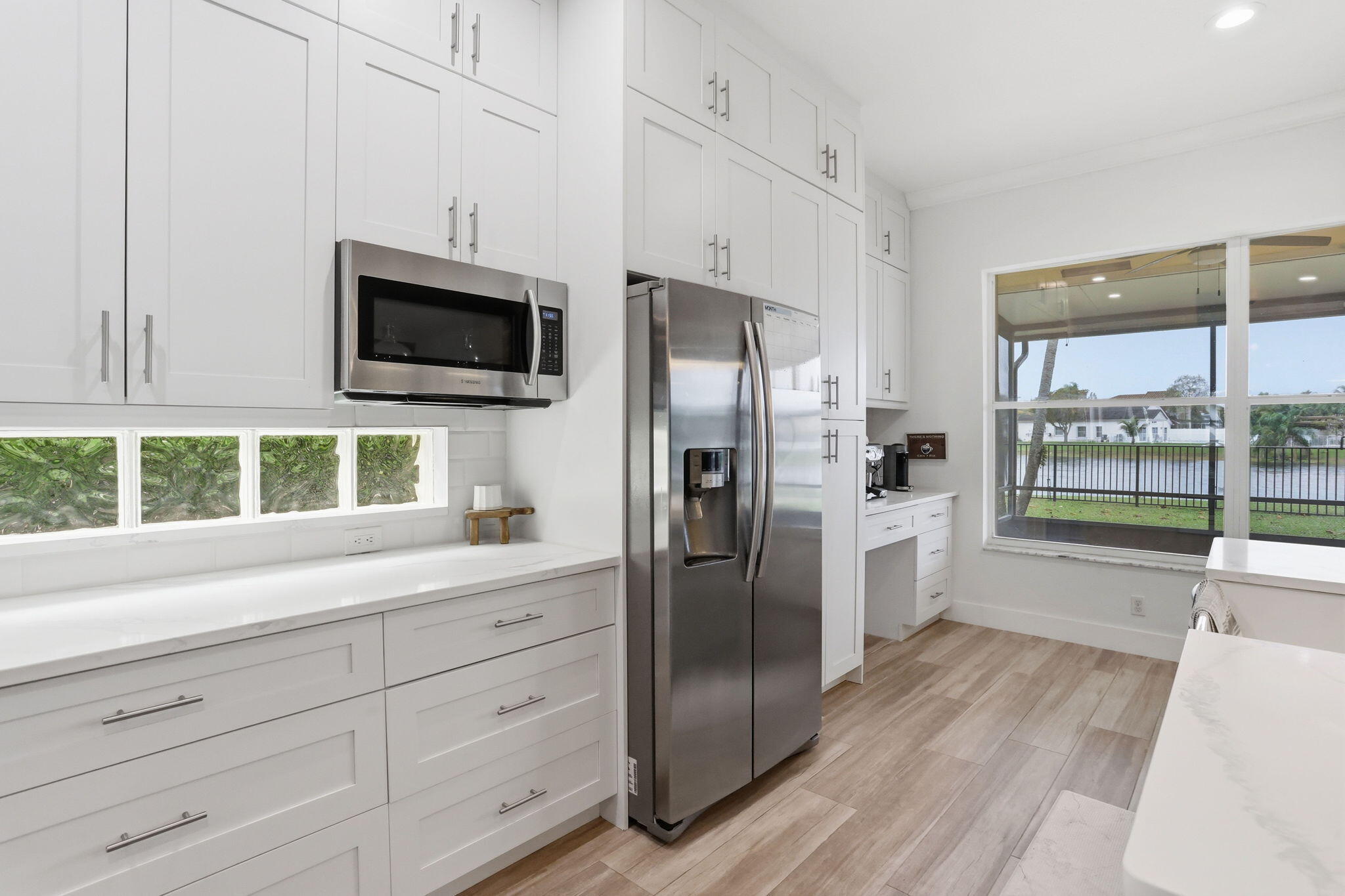 LAKE CHARLESTON - Residential