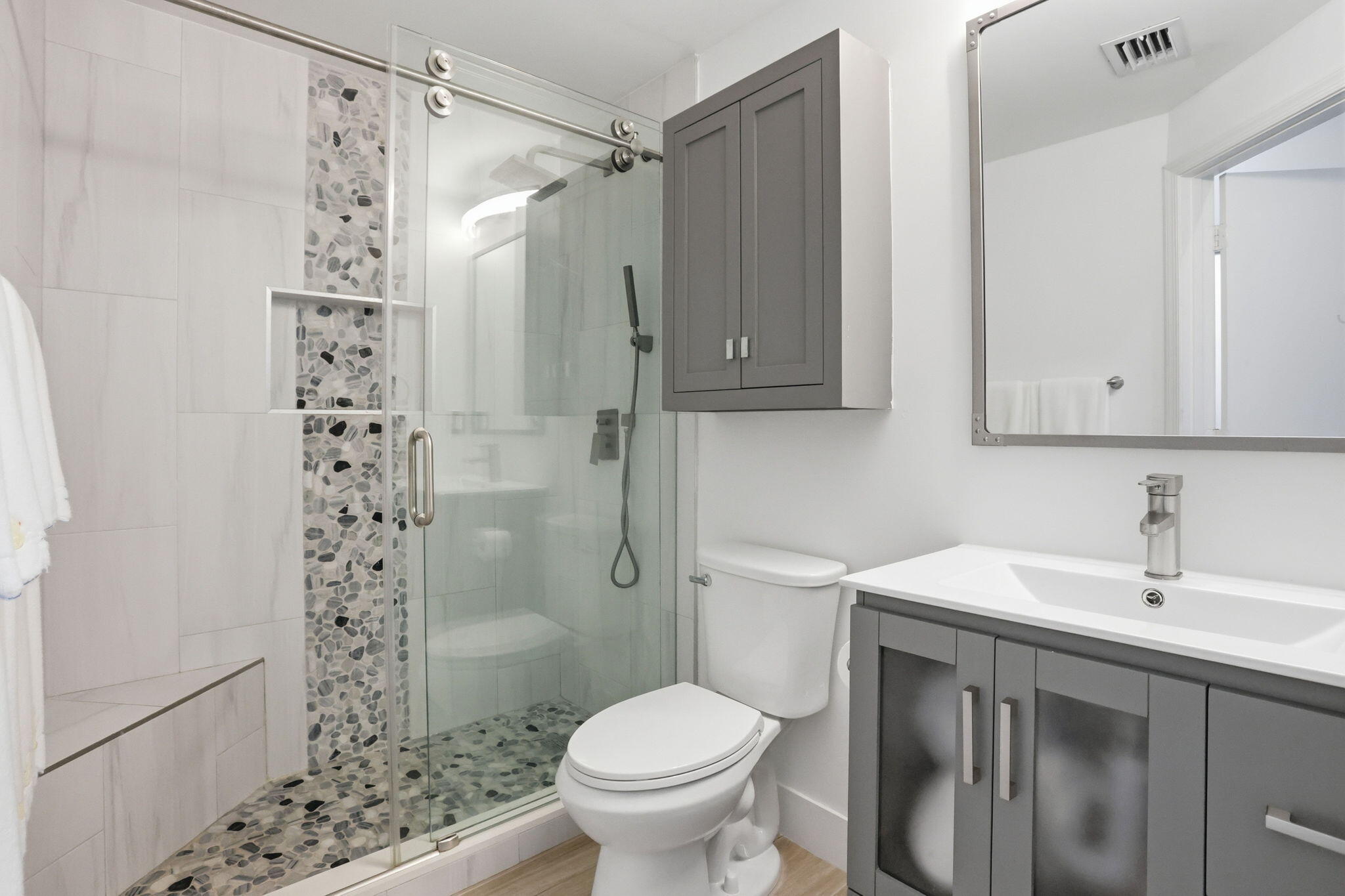 LAKE CHARLESTON - Residential