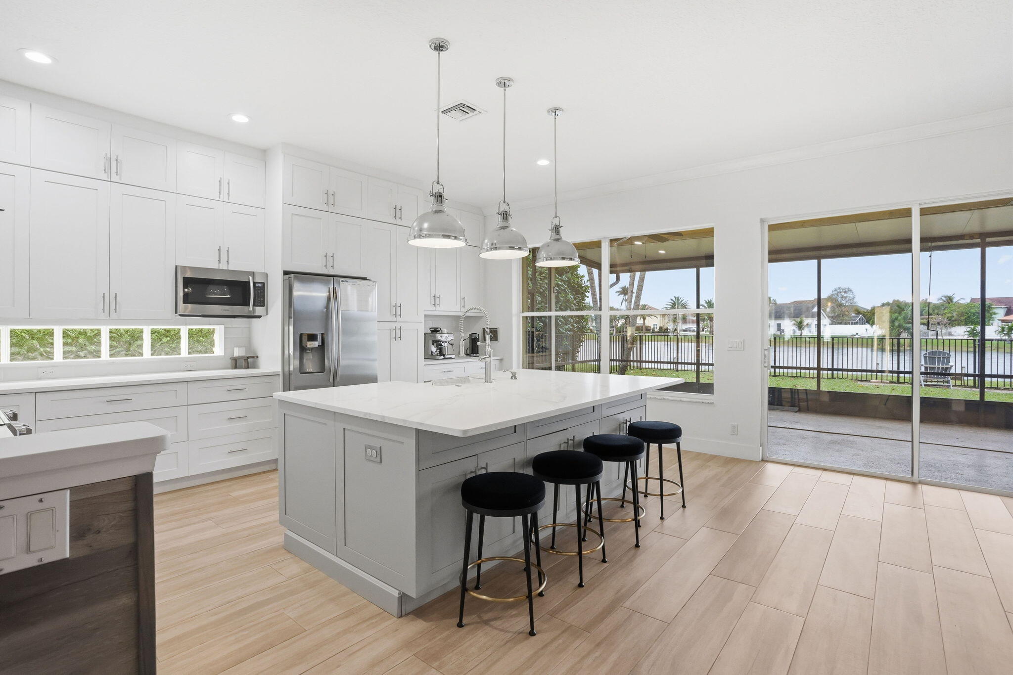 LAKE CHARLESTON - Residential