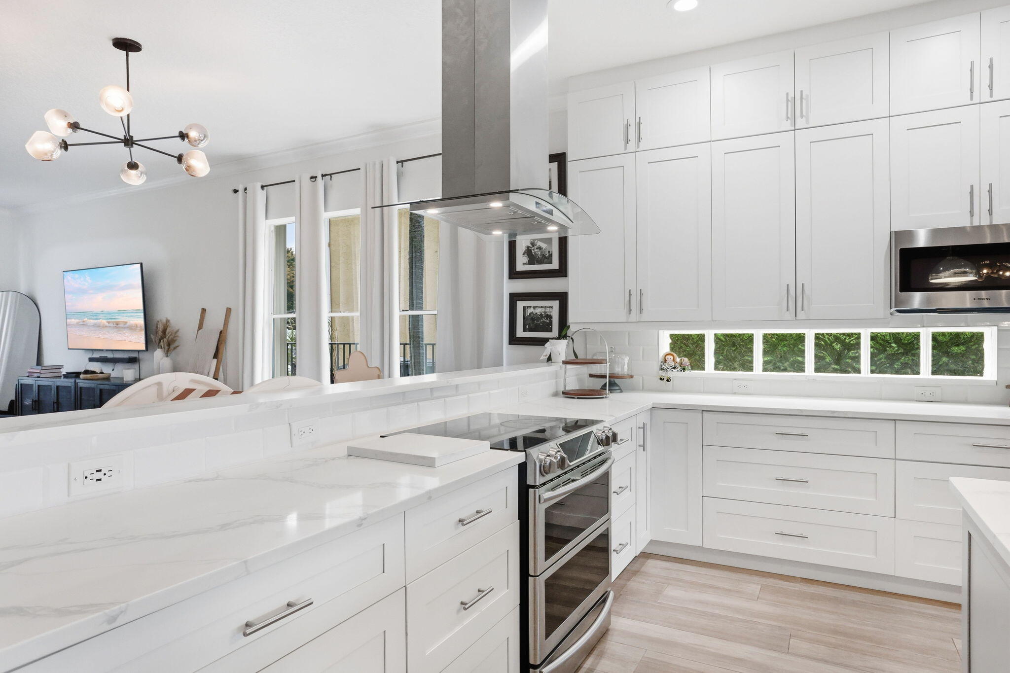 LAKE CHARLESTON - Residential