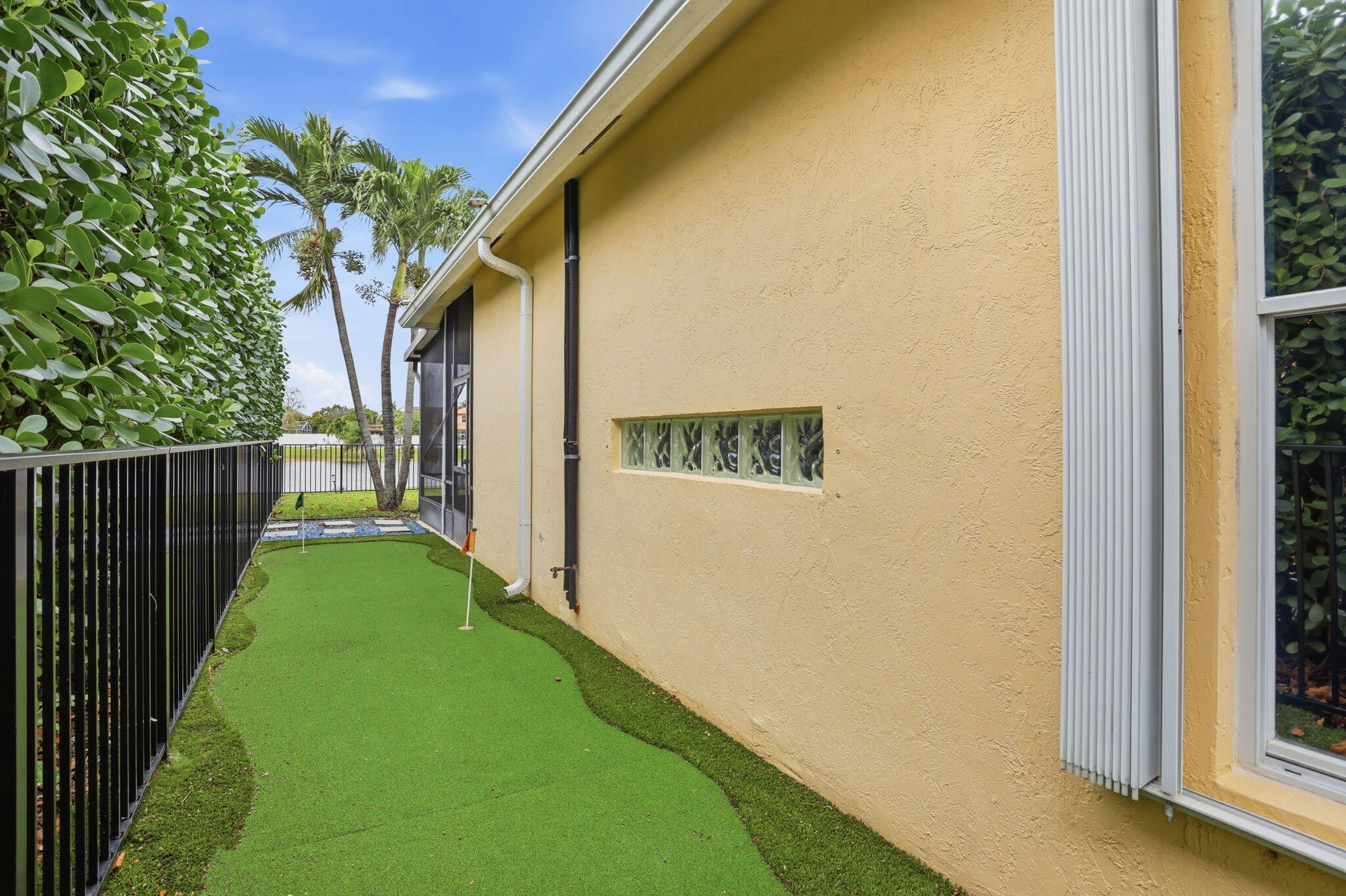 LAKE CHARLESTON - Residential