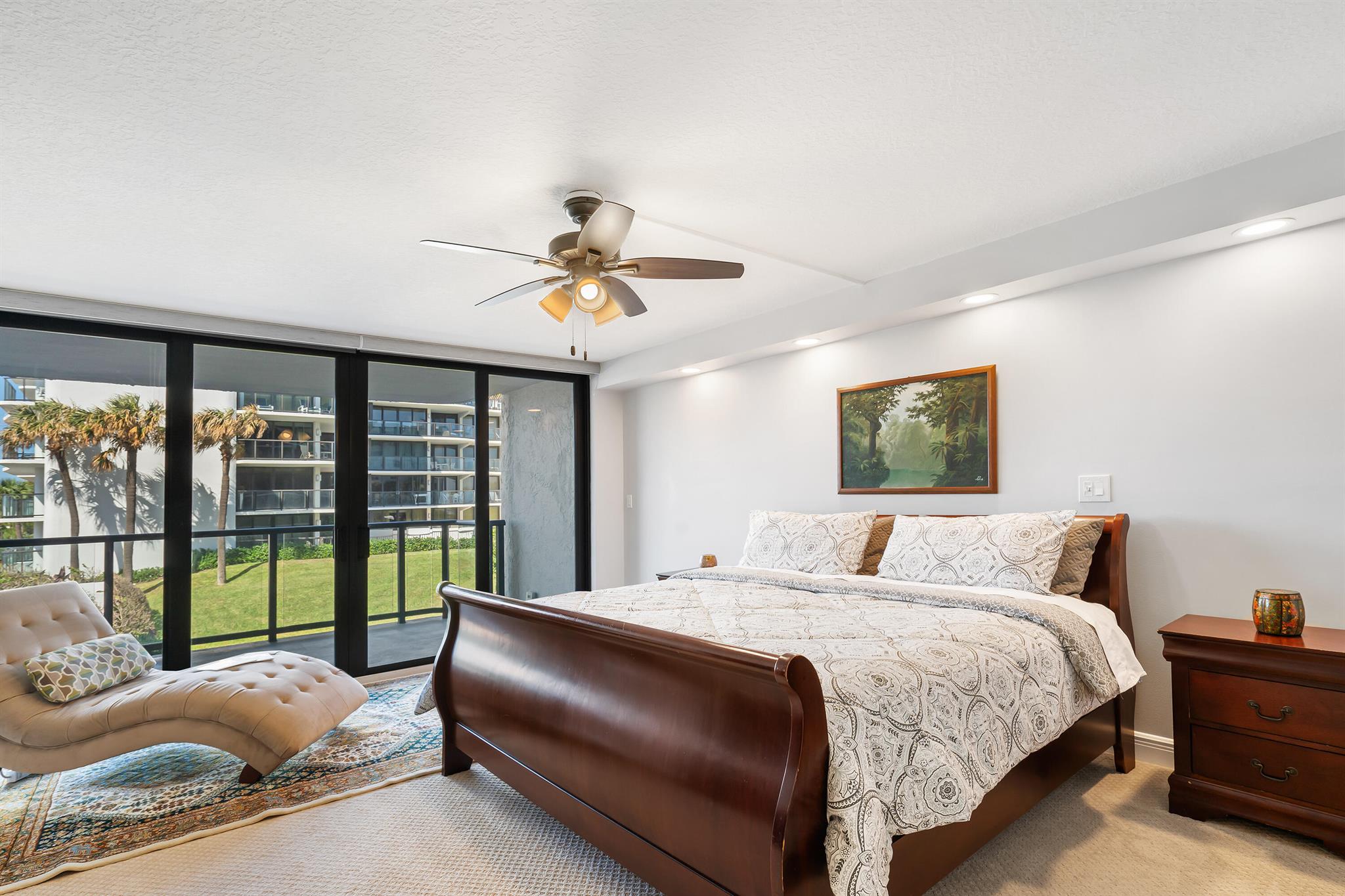 HALCYON OF PALM BEACH - Residential