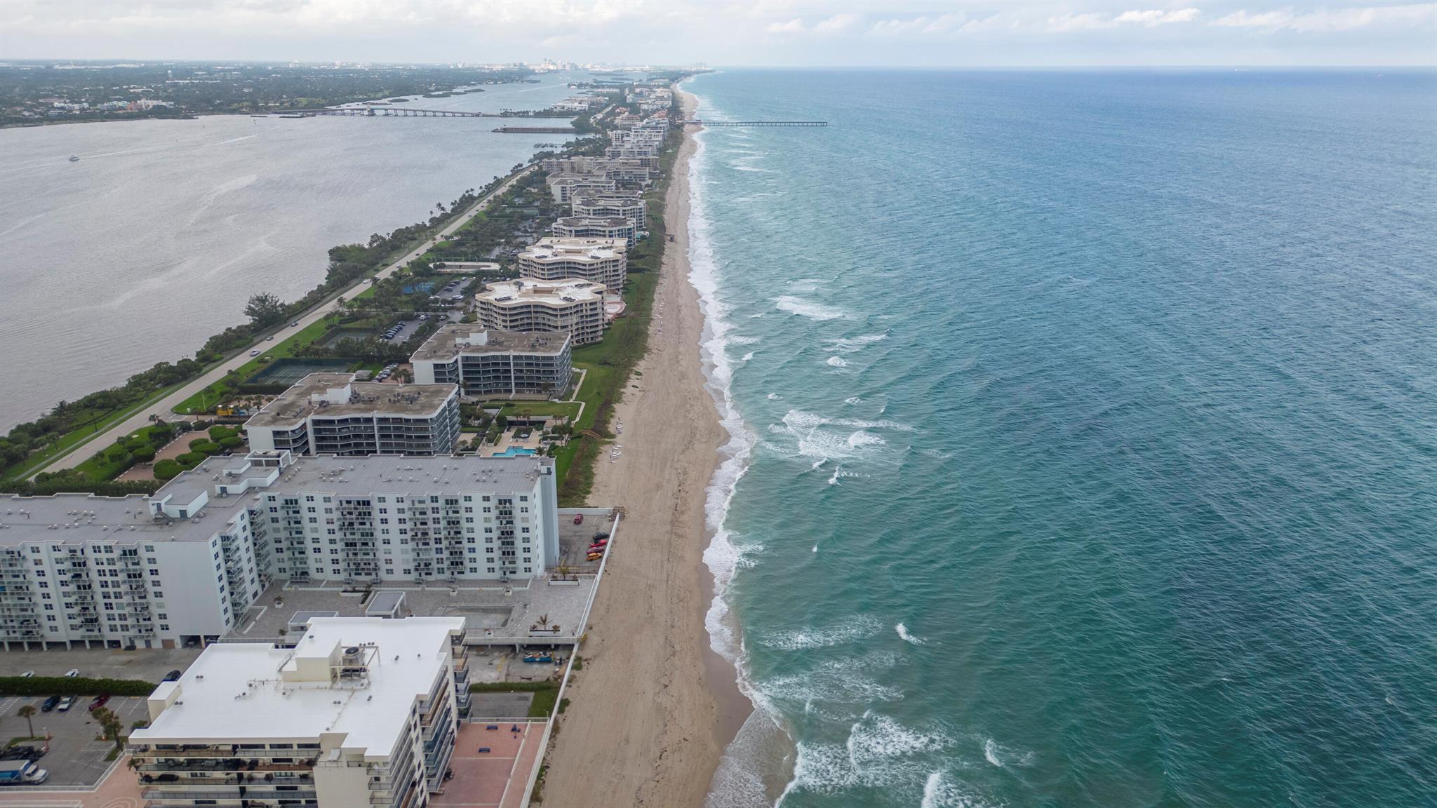 HALCYON OF PALM BEACH - Residential