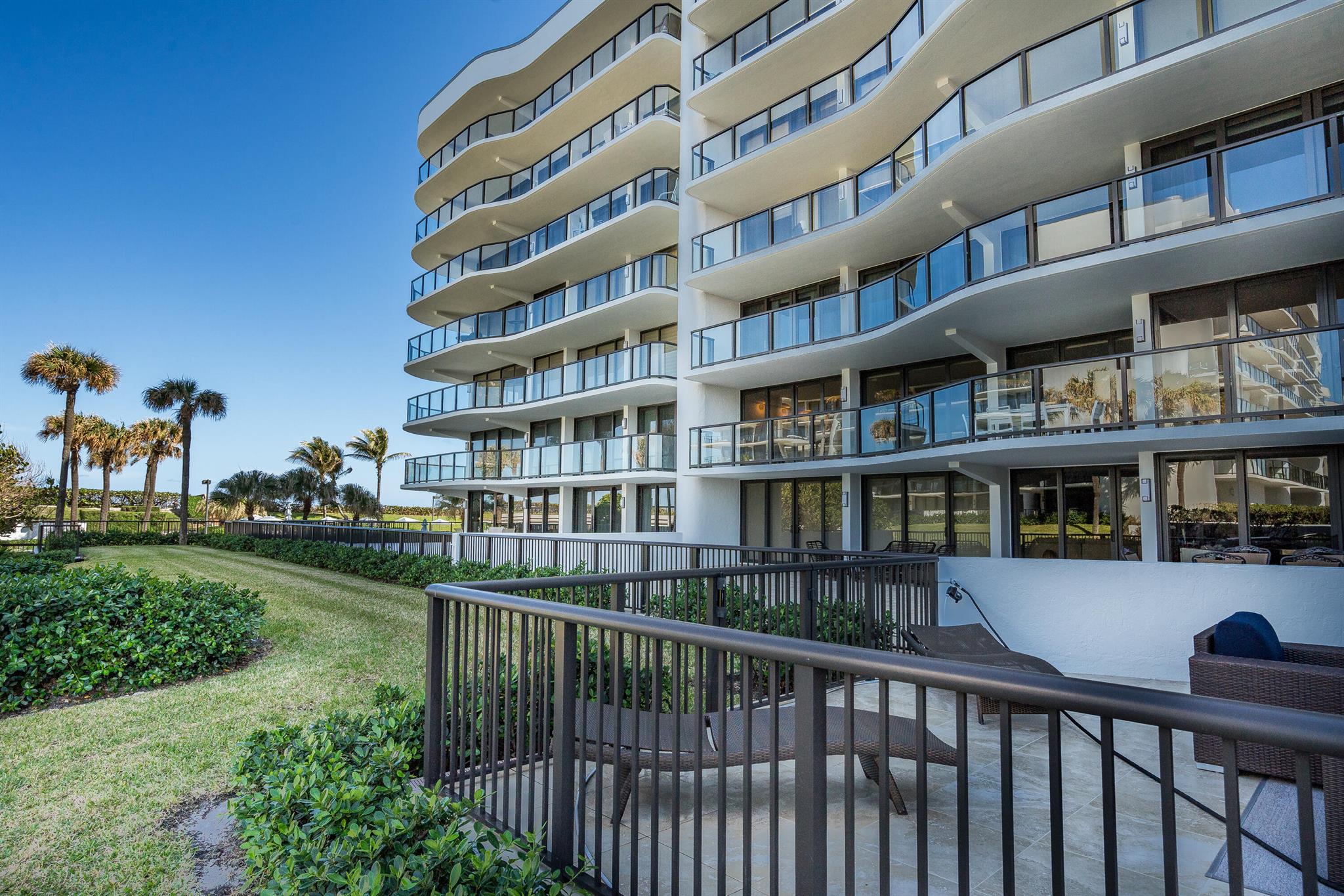 HALCYON OF PALM BEACH - Residential