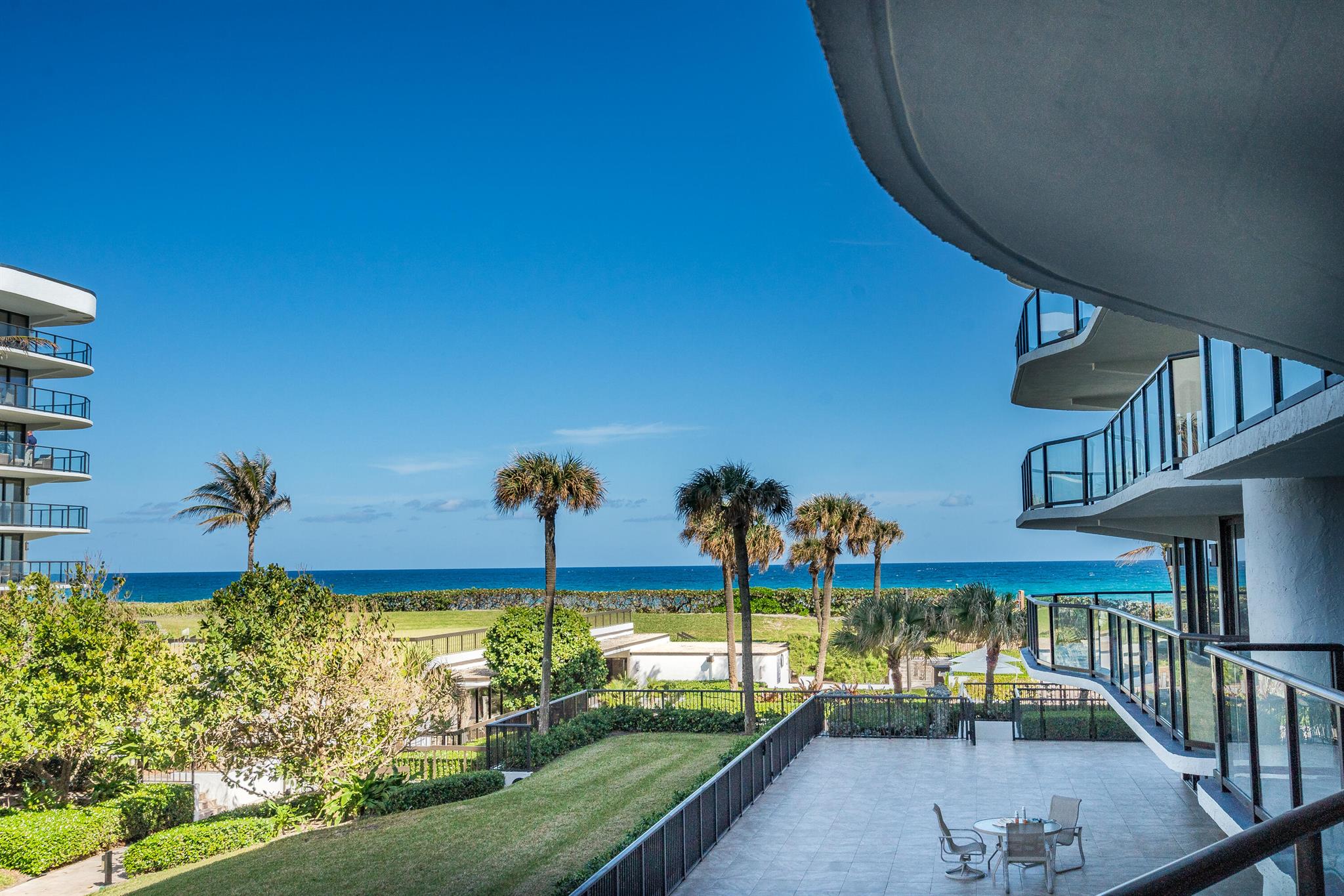 HALCYON OF PALM BEACH - Residential