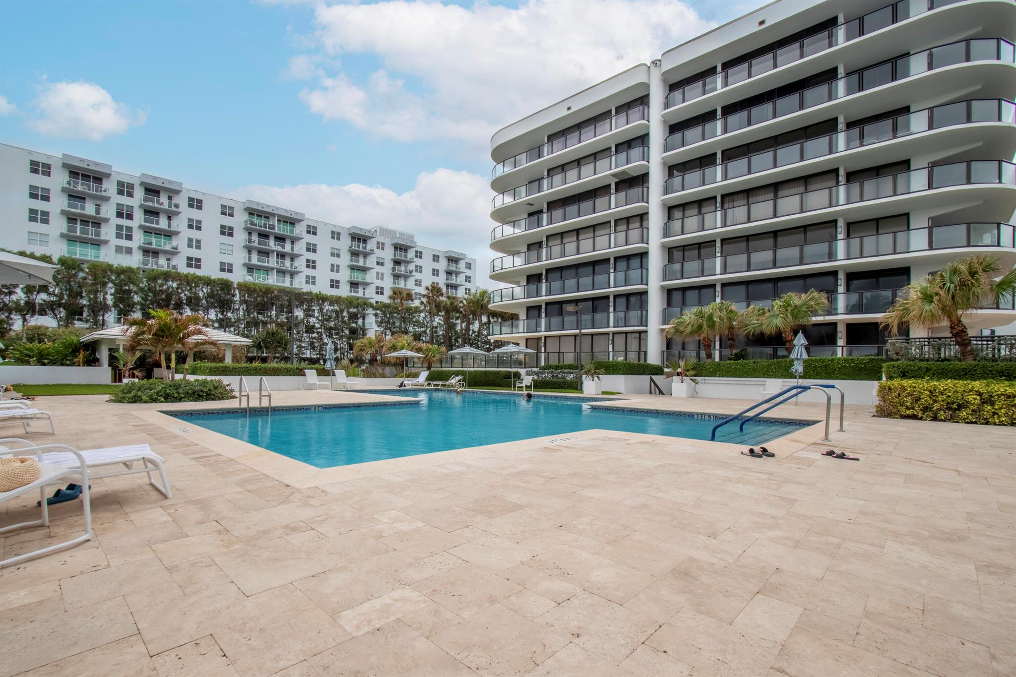 HALCYON OF PALM BEACH - Residential