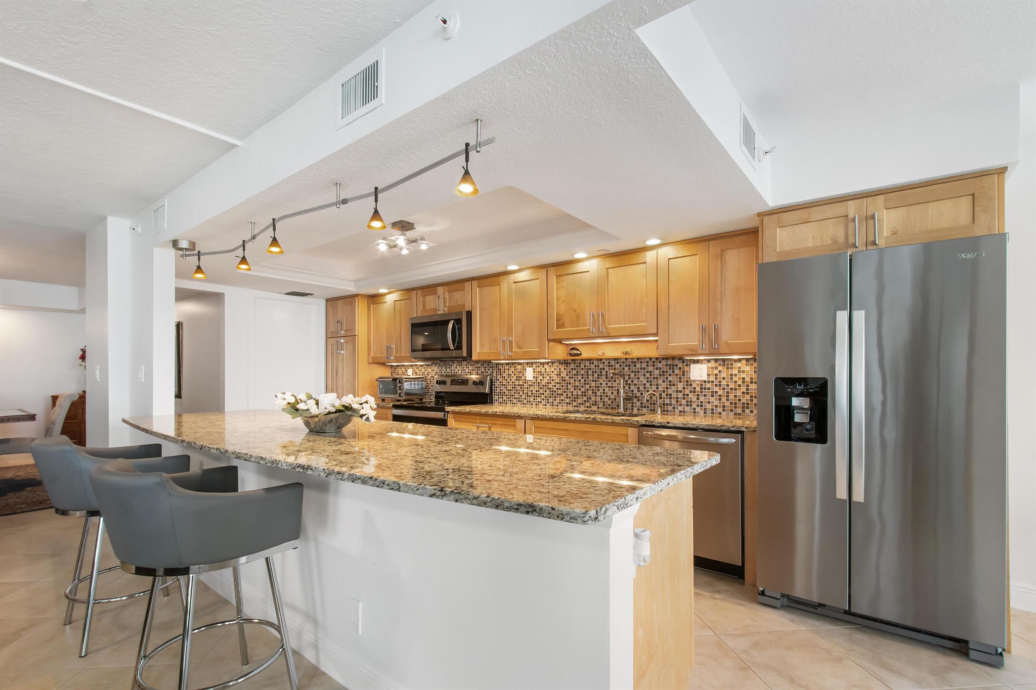 HALCYON OF PALM BEACH - Residential