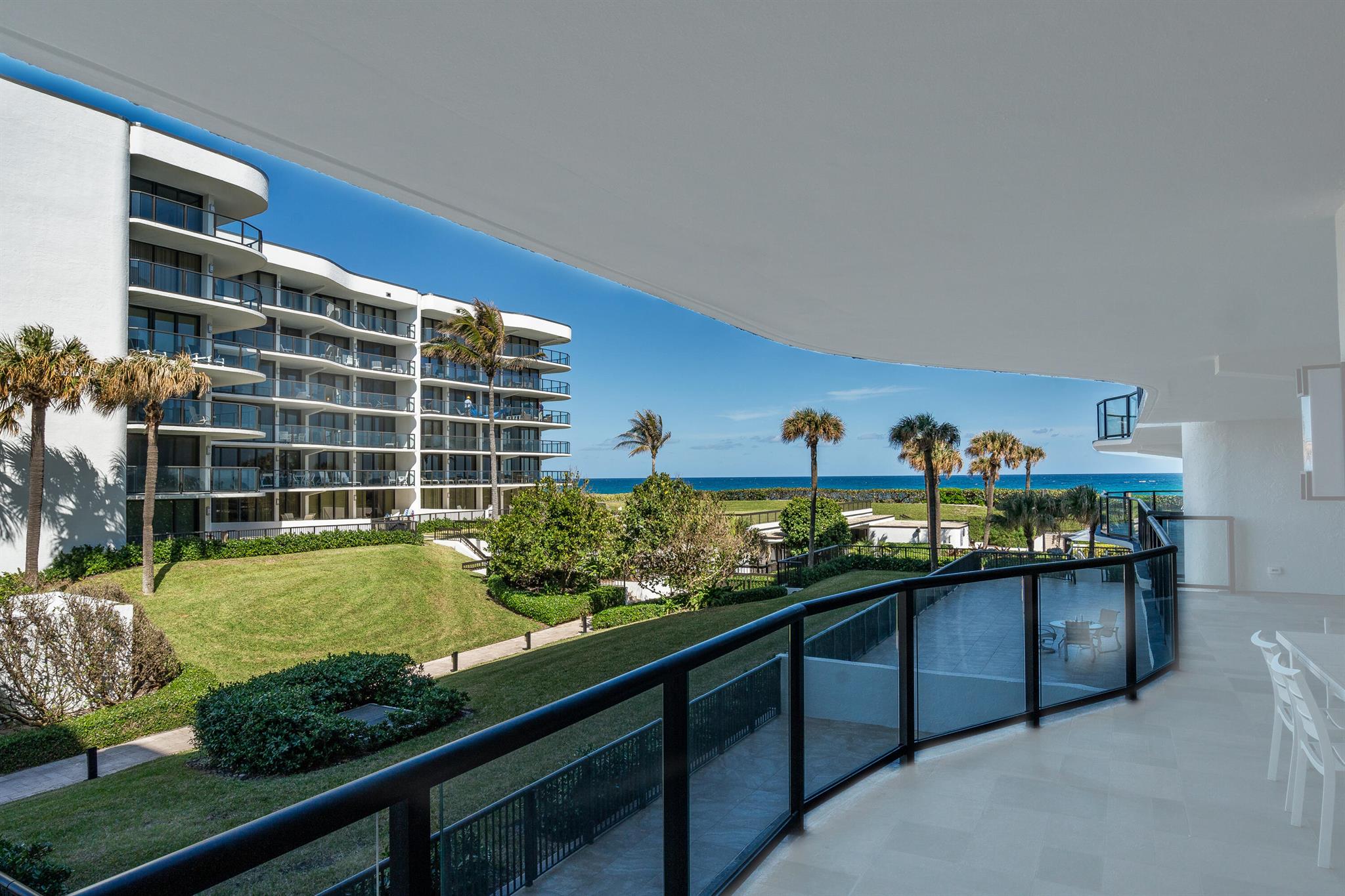HALCYON OF PALM BEACH - Residential