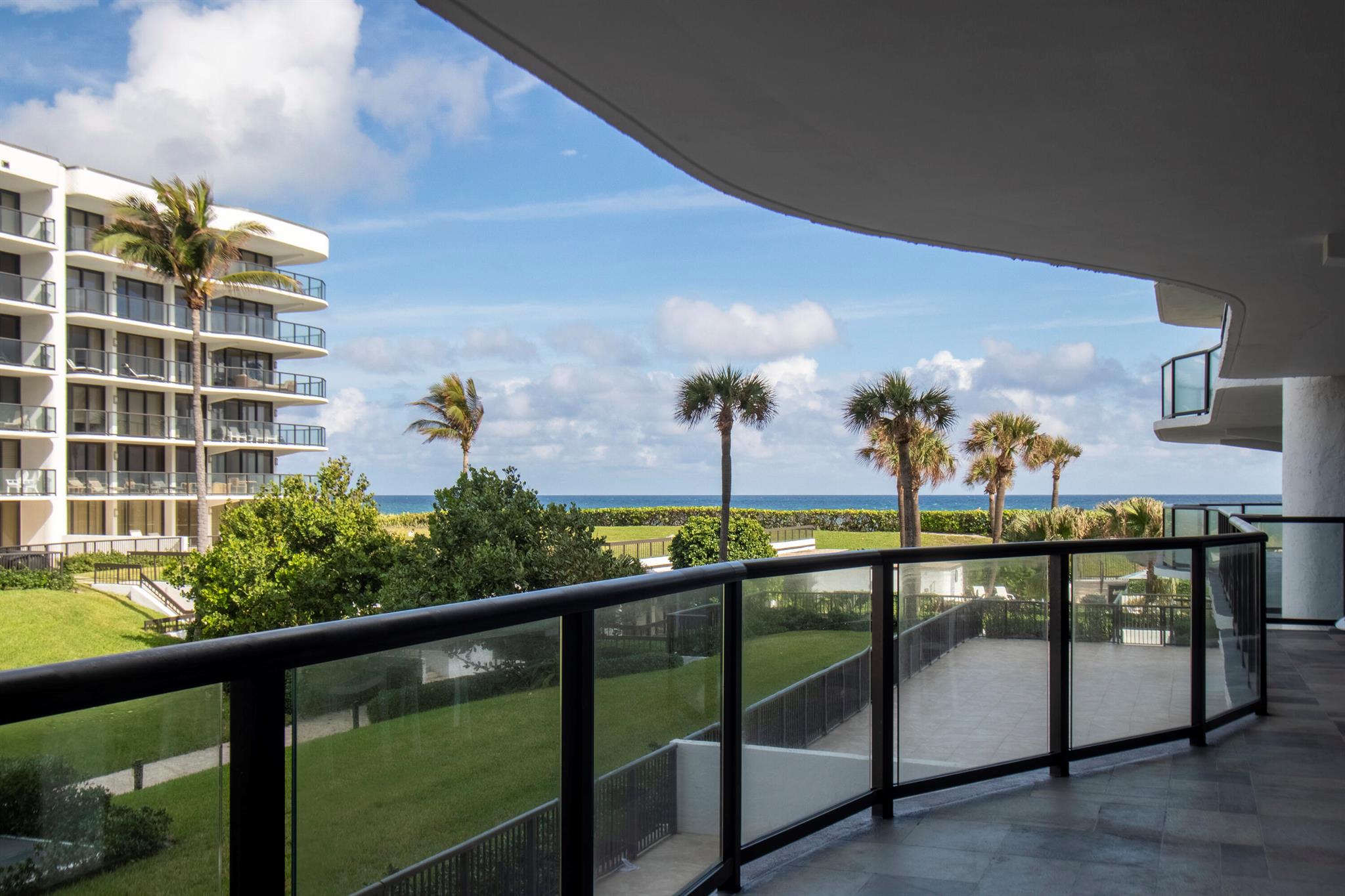 HALCYON OF PALM BEACH - Residential