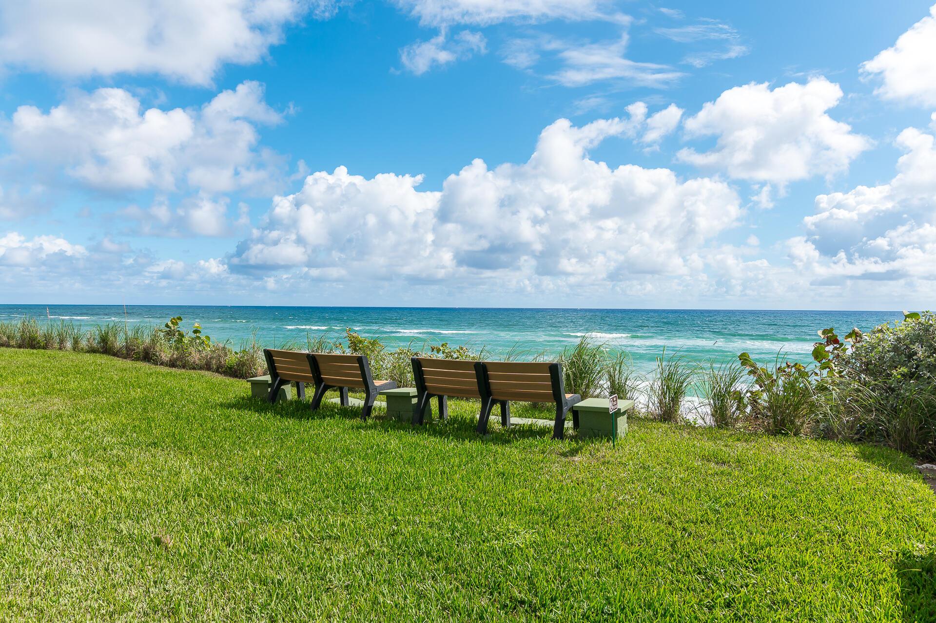 HILLSBORO OCEAN CLUB COND - Residential