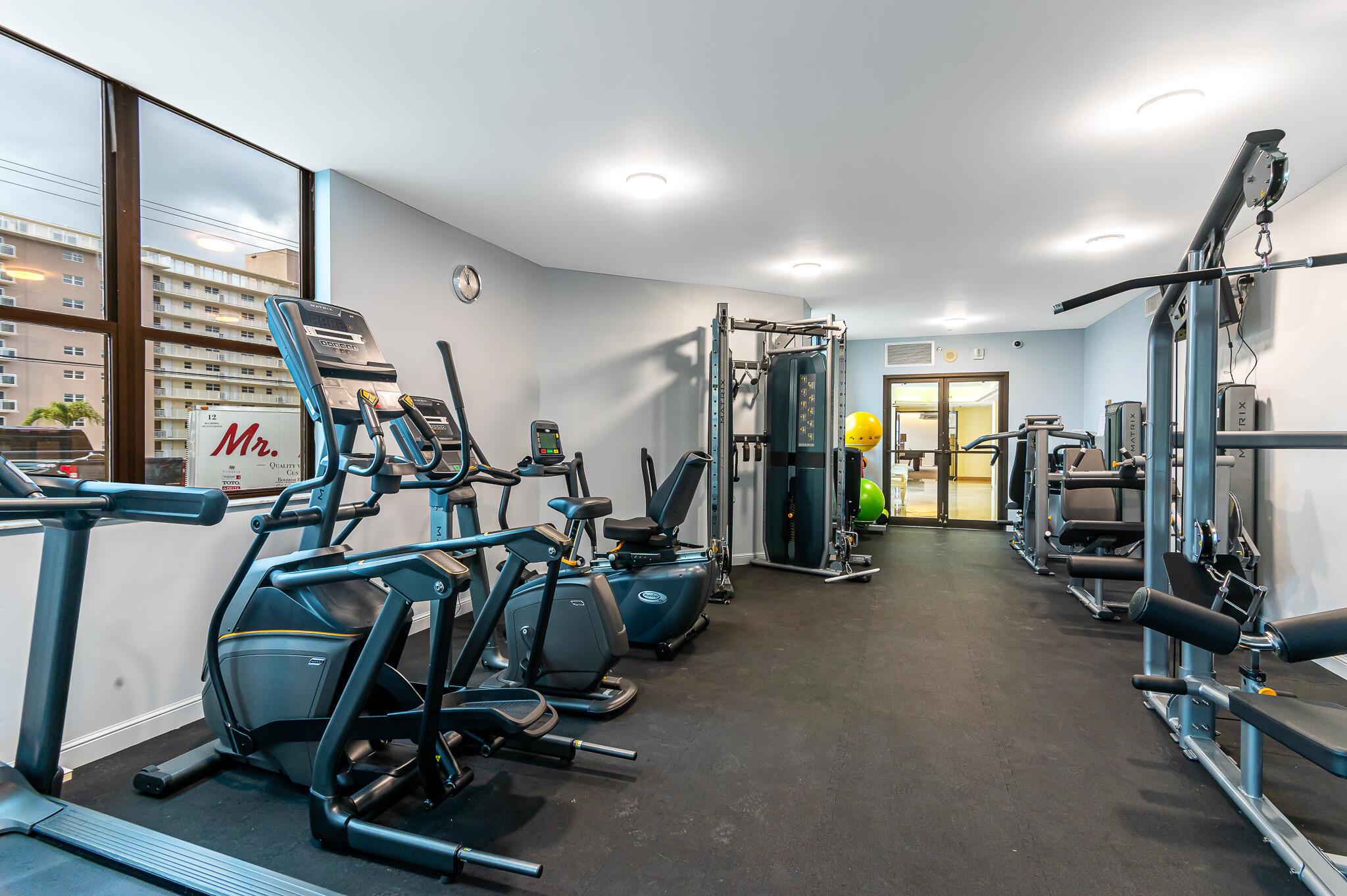 HILLSBORO OCEAN CLUB COND - Residential