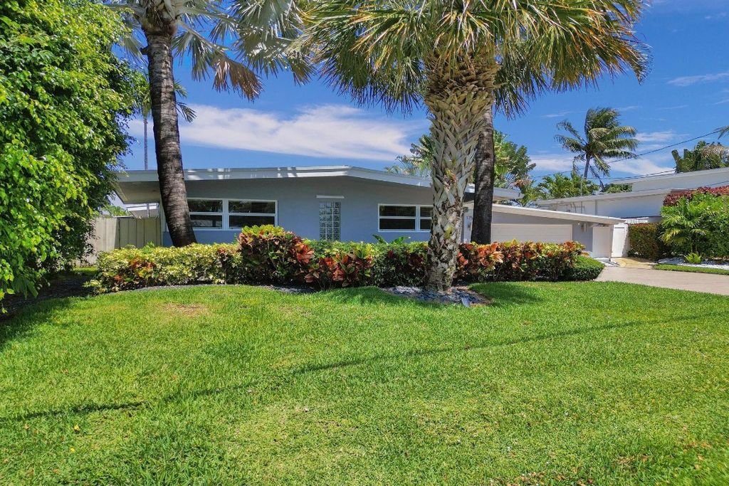 Photo of 1757 NE 35th Street, Oakland Park, FL 33334 (MLS # F10497062)