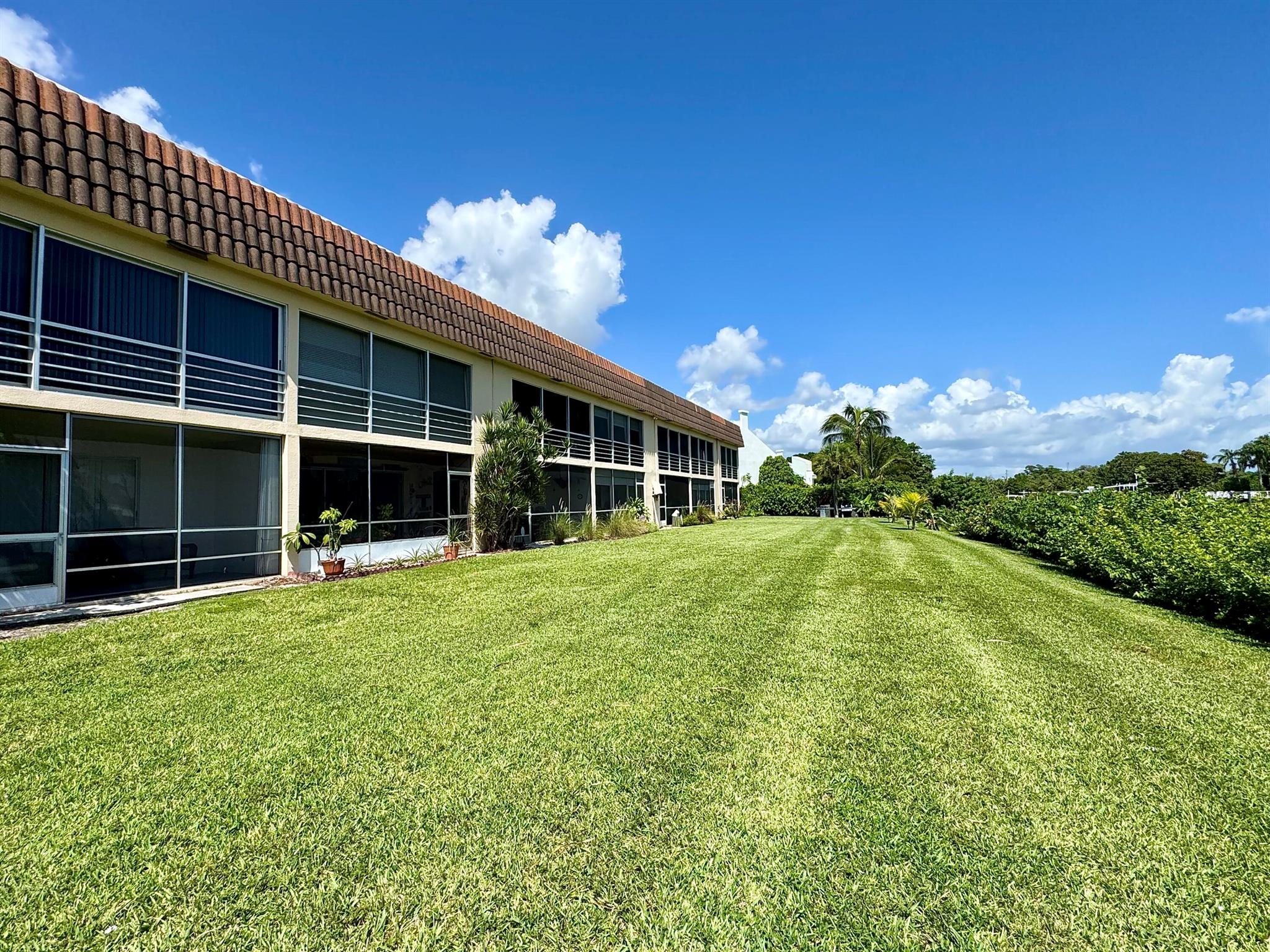 RIVER KEY CONDO - Residential