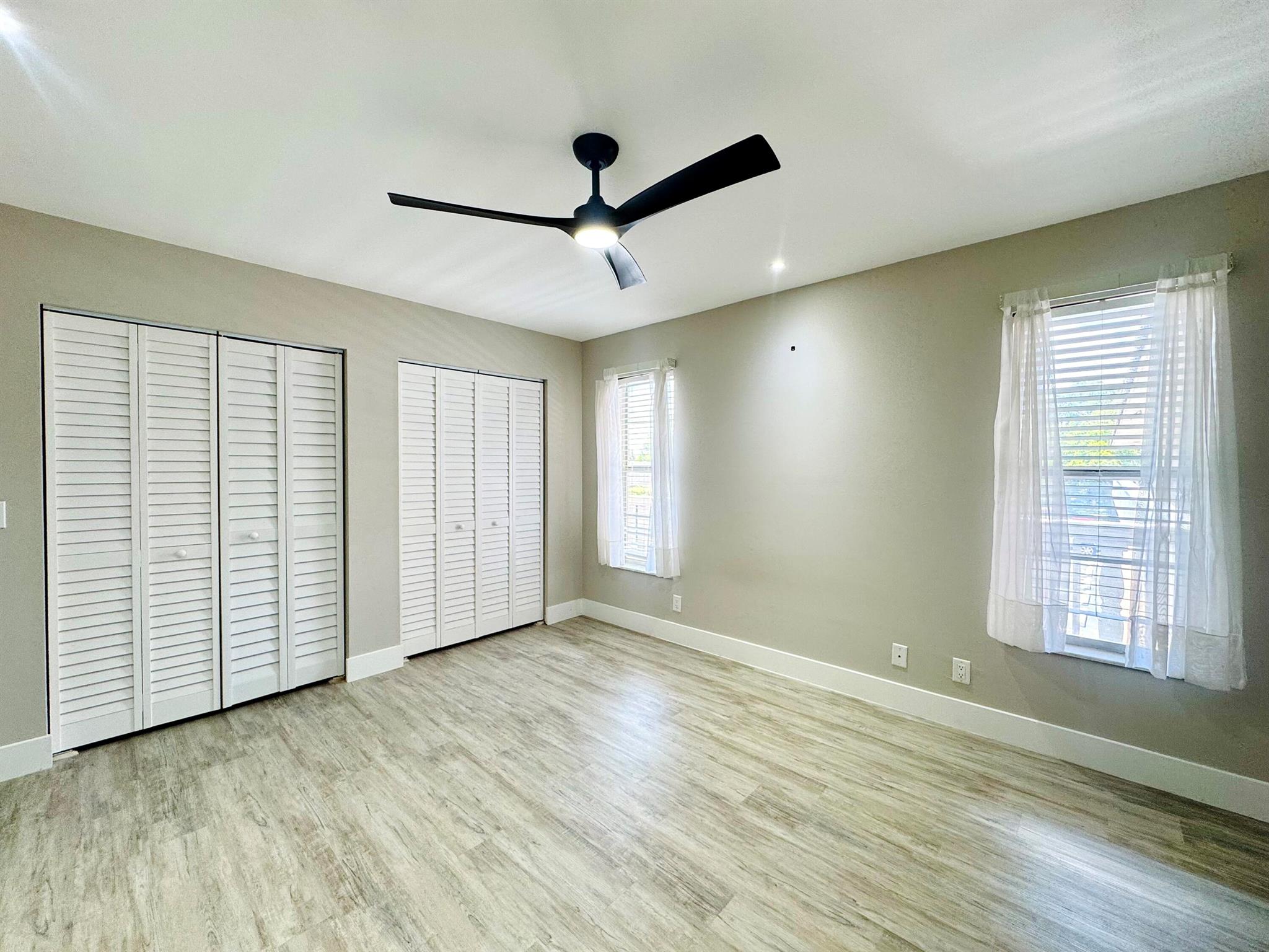 RIVER KEY CONDO - Residential