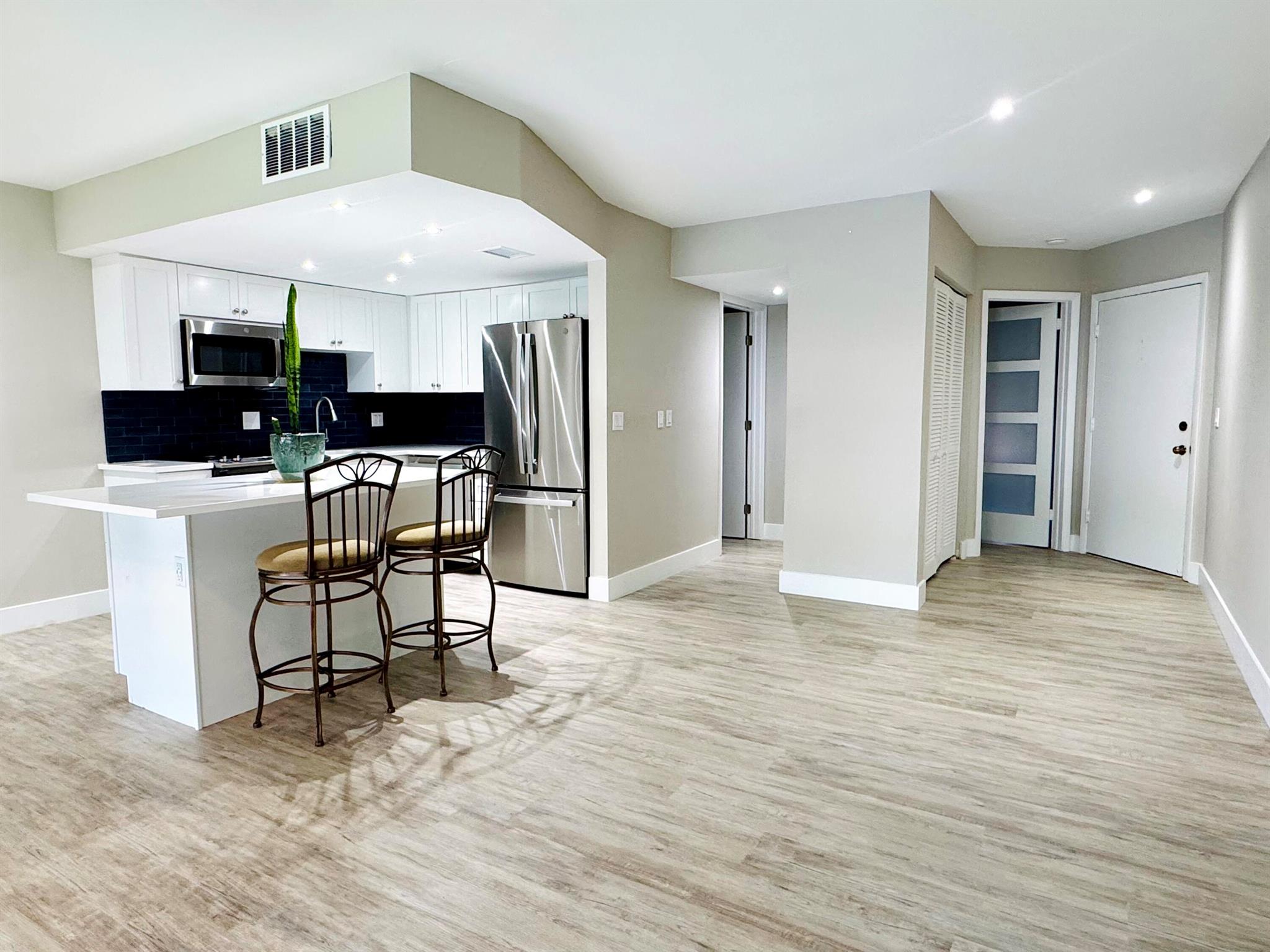 RIVER KEY CONDO - Residential