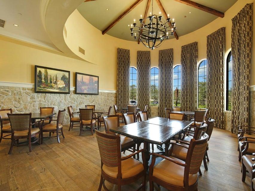 JUPITER COUNTRY CLUB - Residential